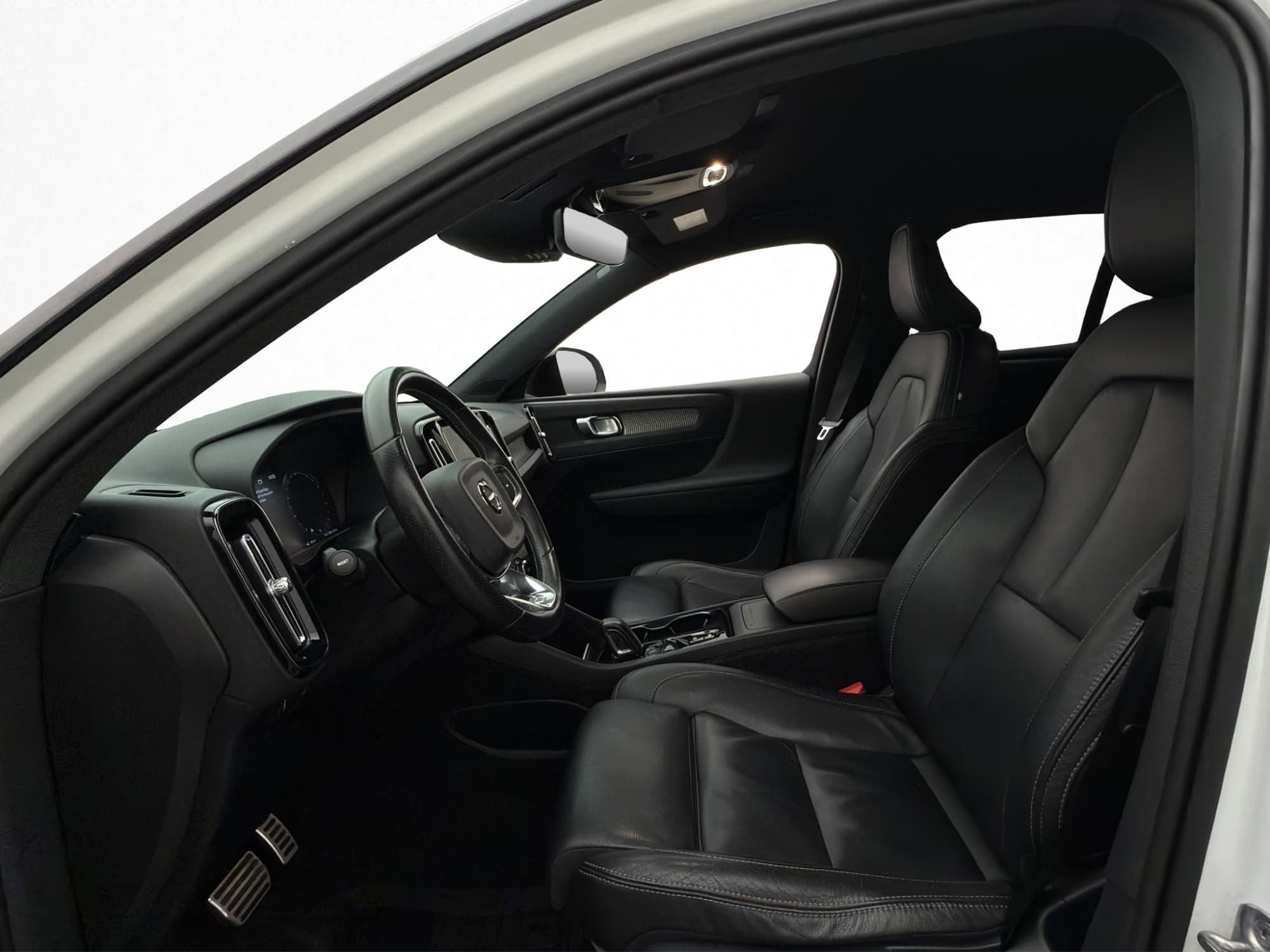 Volvo XC40 T4 190hk AWD R-Design Värmare Adaptiv Skinn Drag