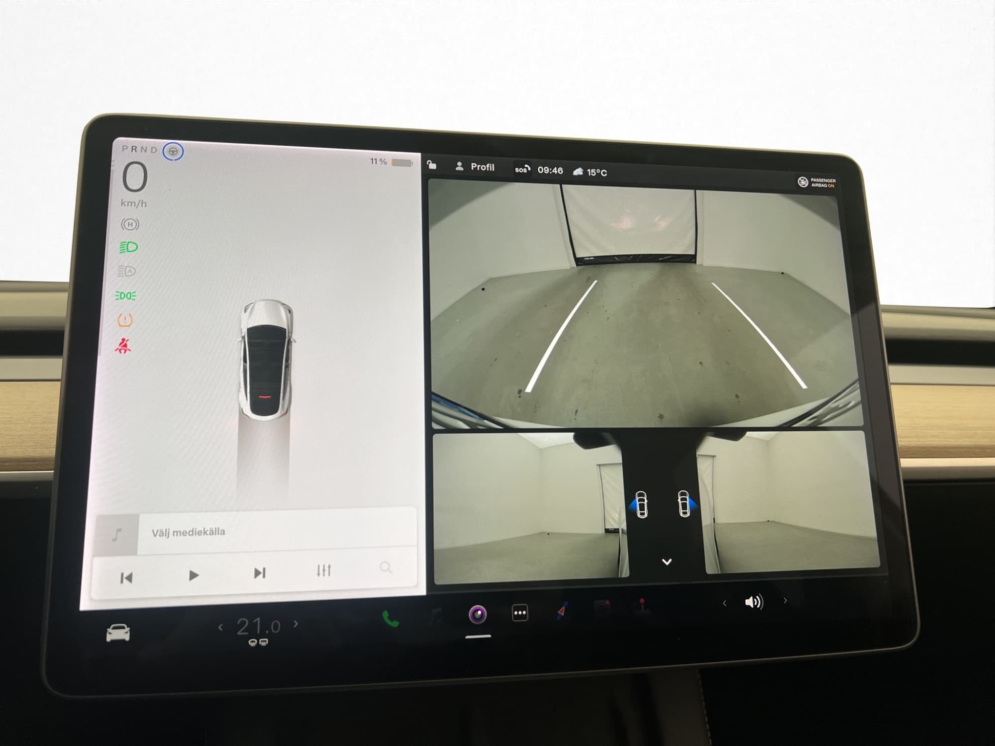 Tesla Model Y Long Range AWD Autopilot Svensksåld
