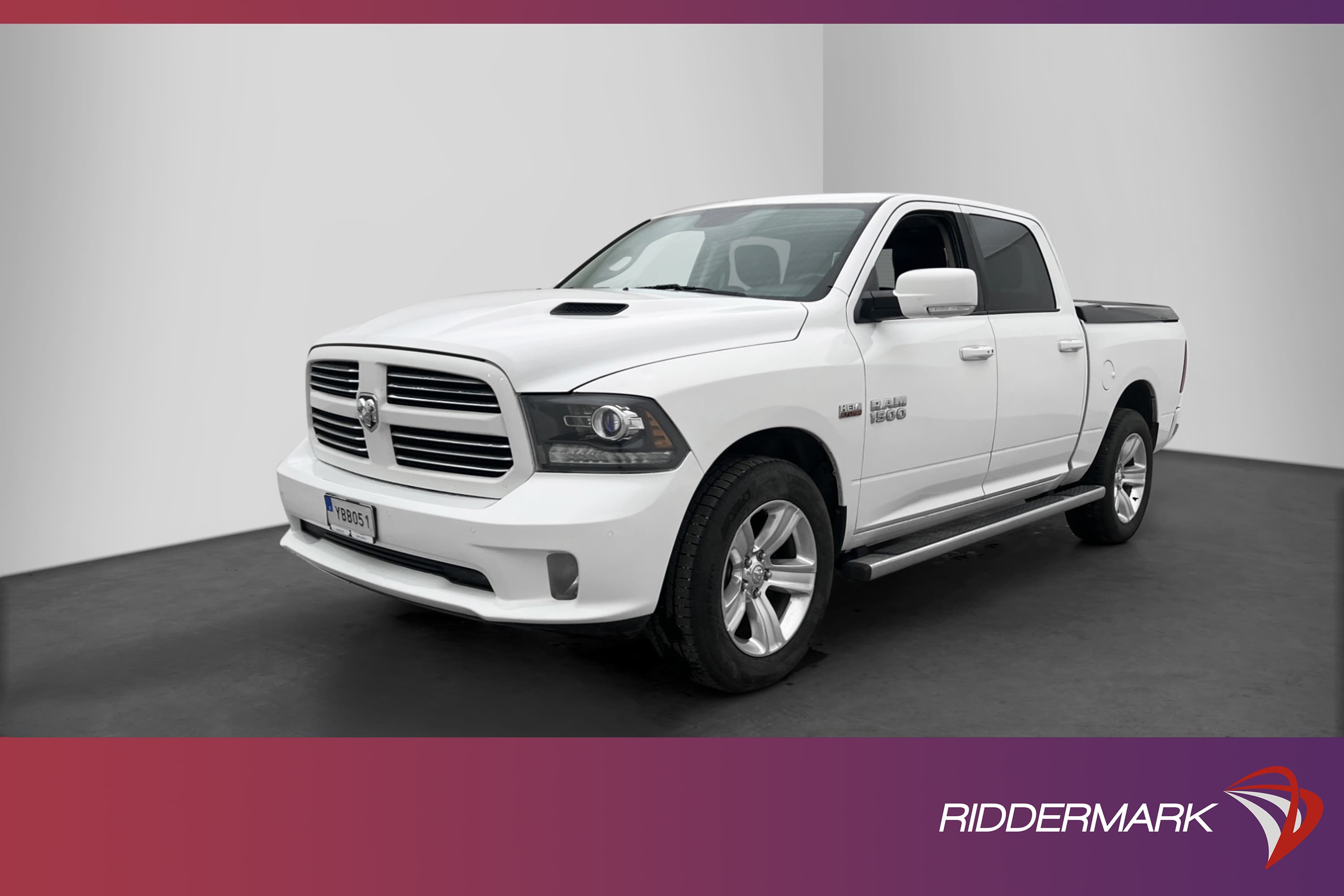 Dodge RAM 1500 Sport 5.7 4x4 Drag Alpine Taklucka Skinn MOMS