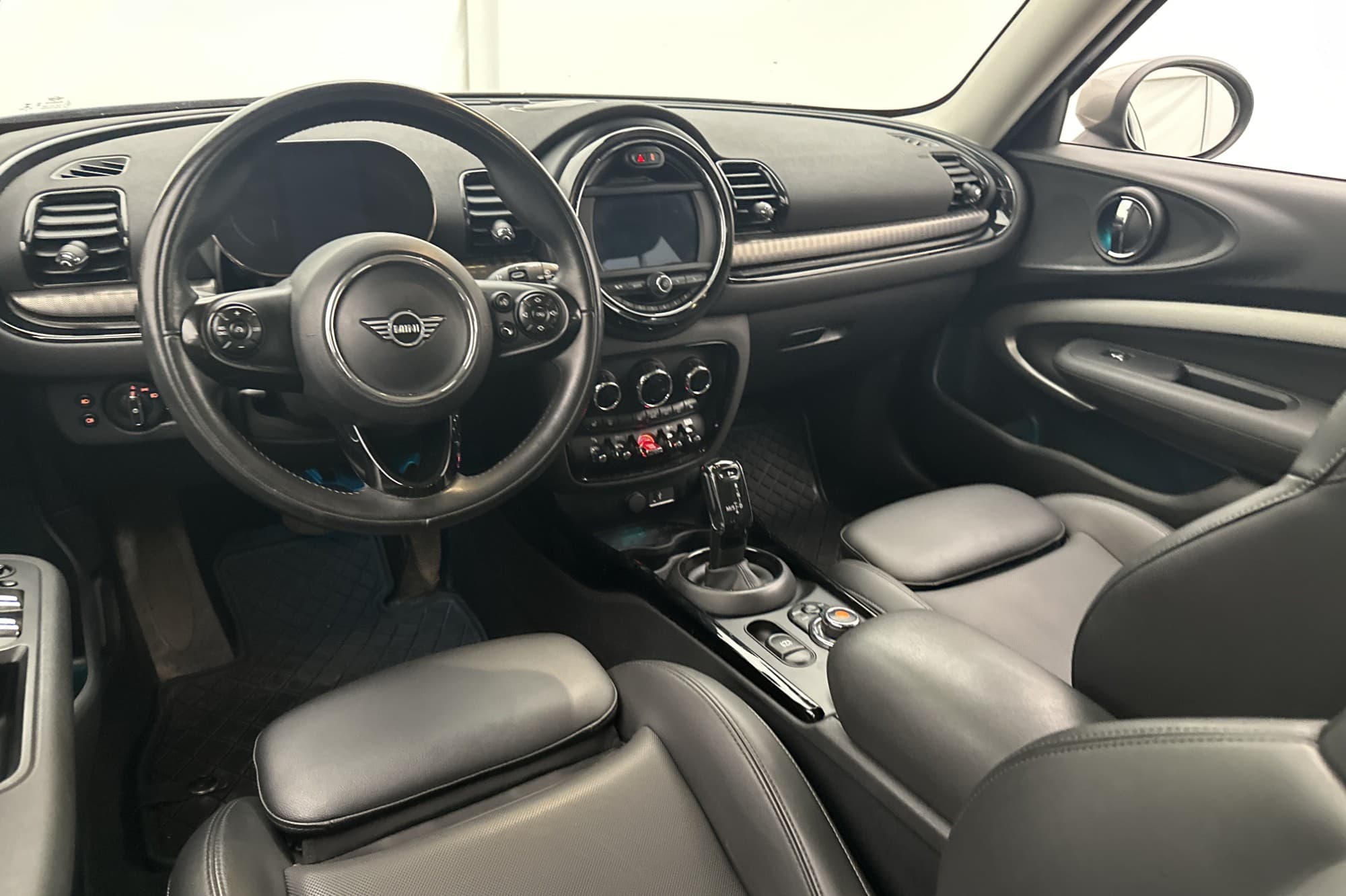 MINI Clubman S 192hk MOMS Skinn Kamera Navi Keyles