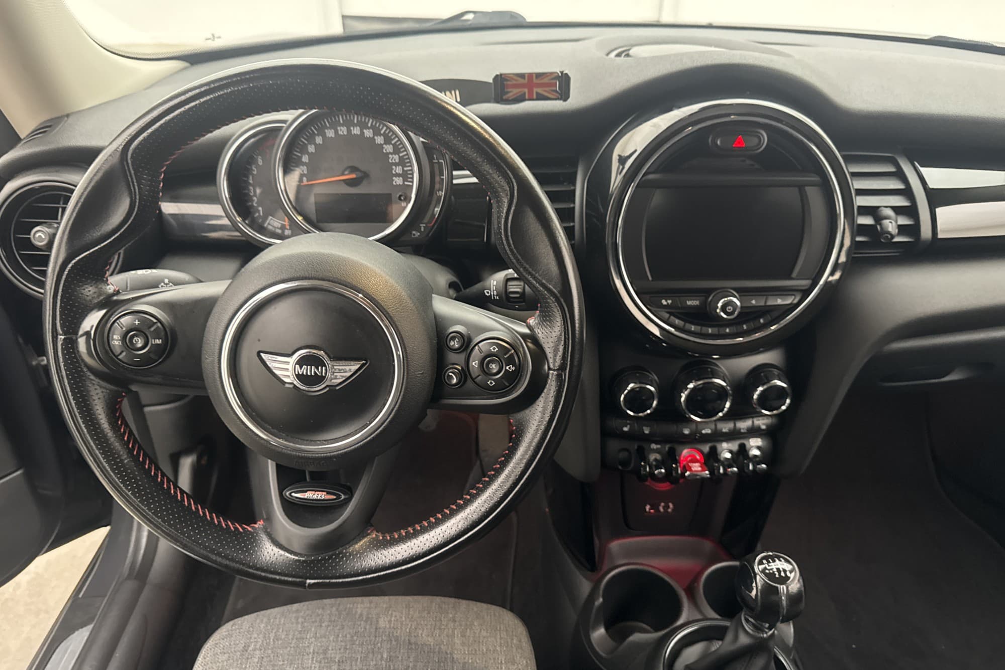 MINI Cooper S 192hk JCW-Ratt P-Sensorer Halvskinn Ambient