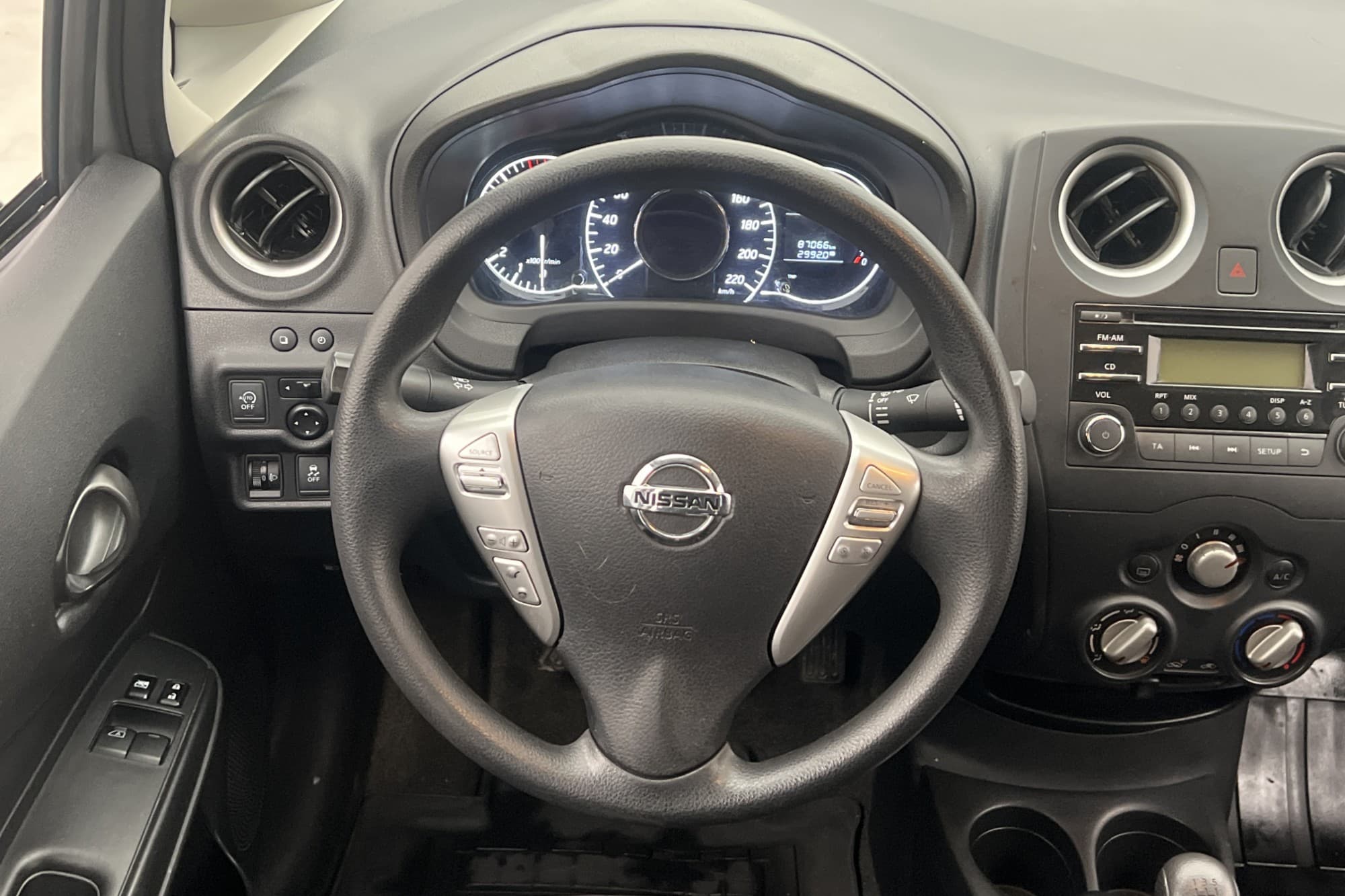 Nissan Note 1.2 Manuell 80hk Farthållare AC 360kr Skatt