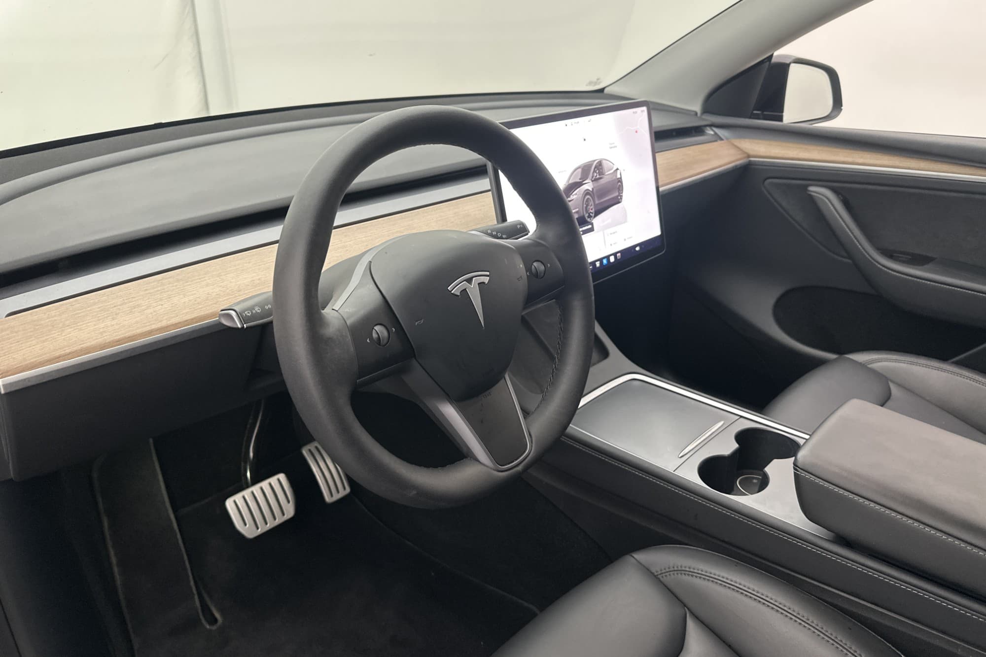 Tesla Model Y Performance MOMS AP Pano 1 brukare Svensksåld