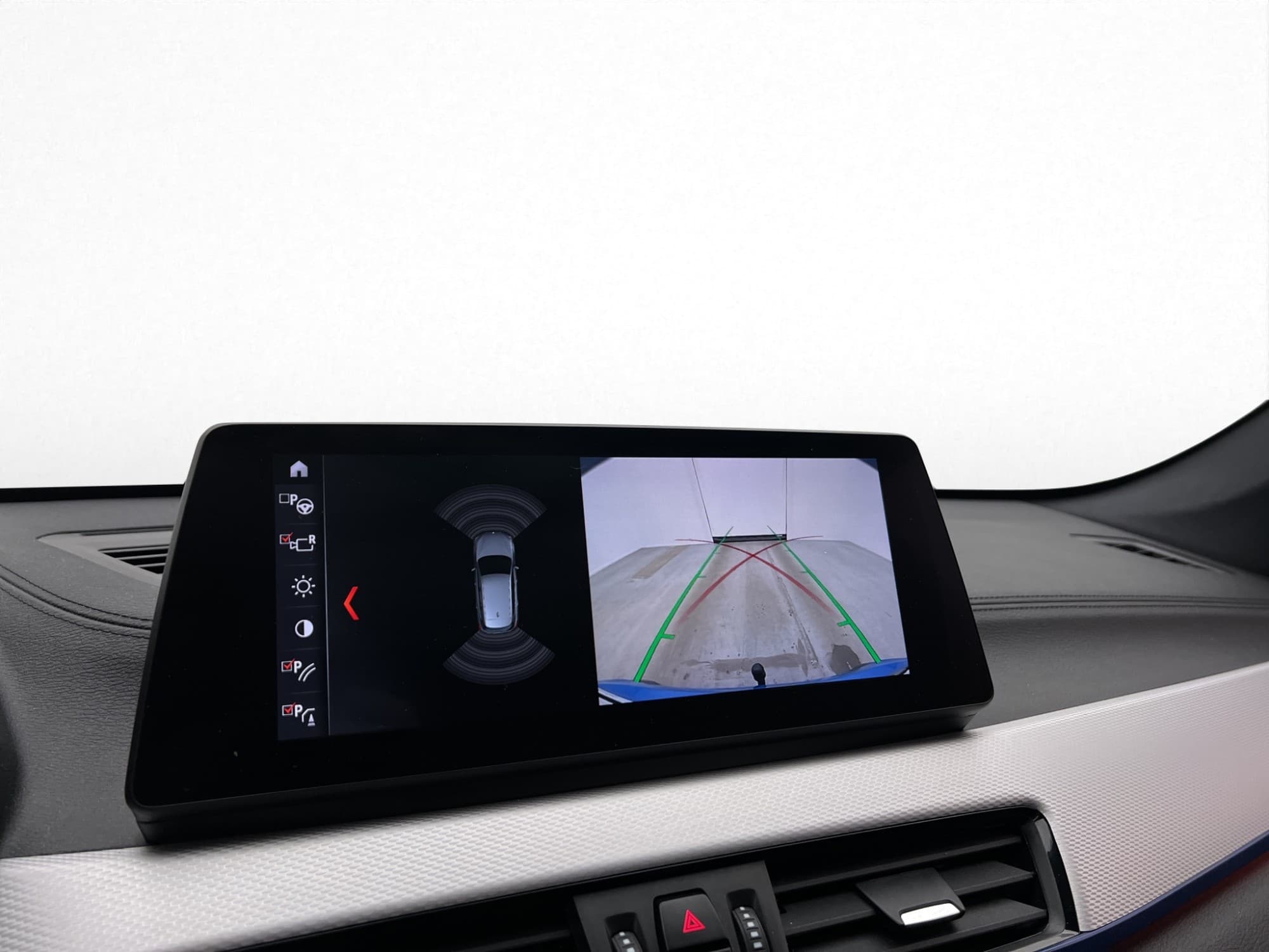 BMW X1 xDrive25e M Sport H/K HUD Pano Drag Skinn Kamera Navi