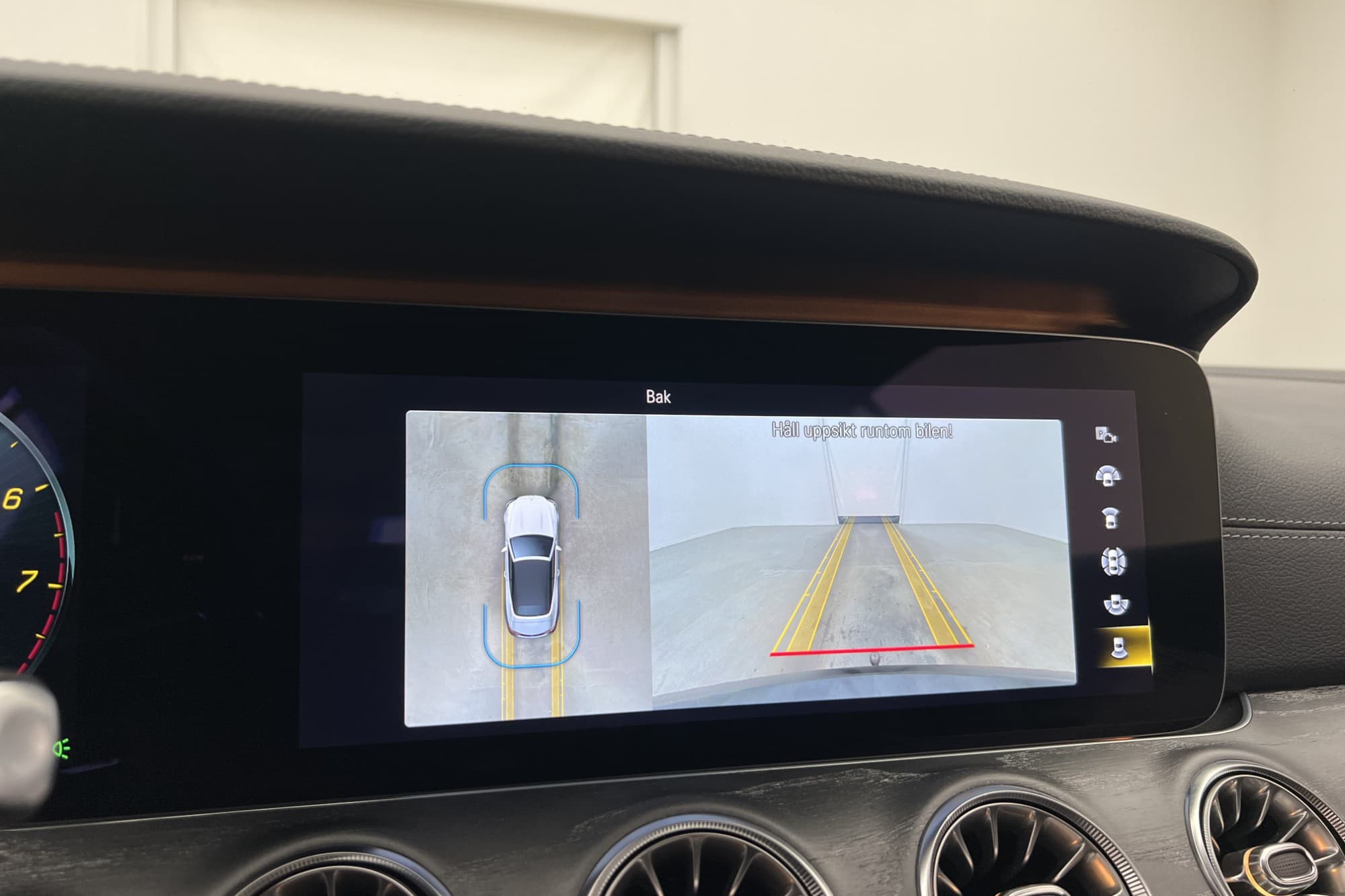 Mercedes-Benz E 200 4M 197hk AMG Värmare Navi 360° Burm Drag