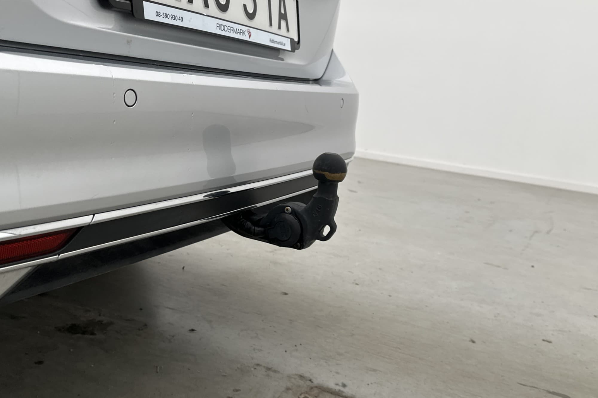 Volkswagen Passat GTE 218hk Dragkrok Kamera CarPlay Navi