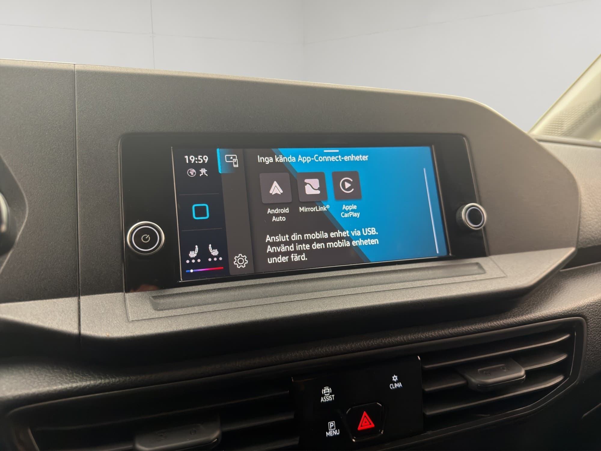 Volkswagen Caddy Maxi Cargo Värmare PDC Drag CARPLAY MOMS
