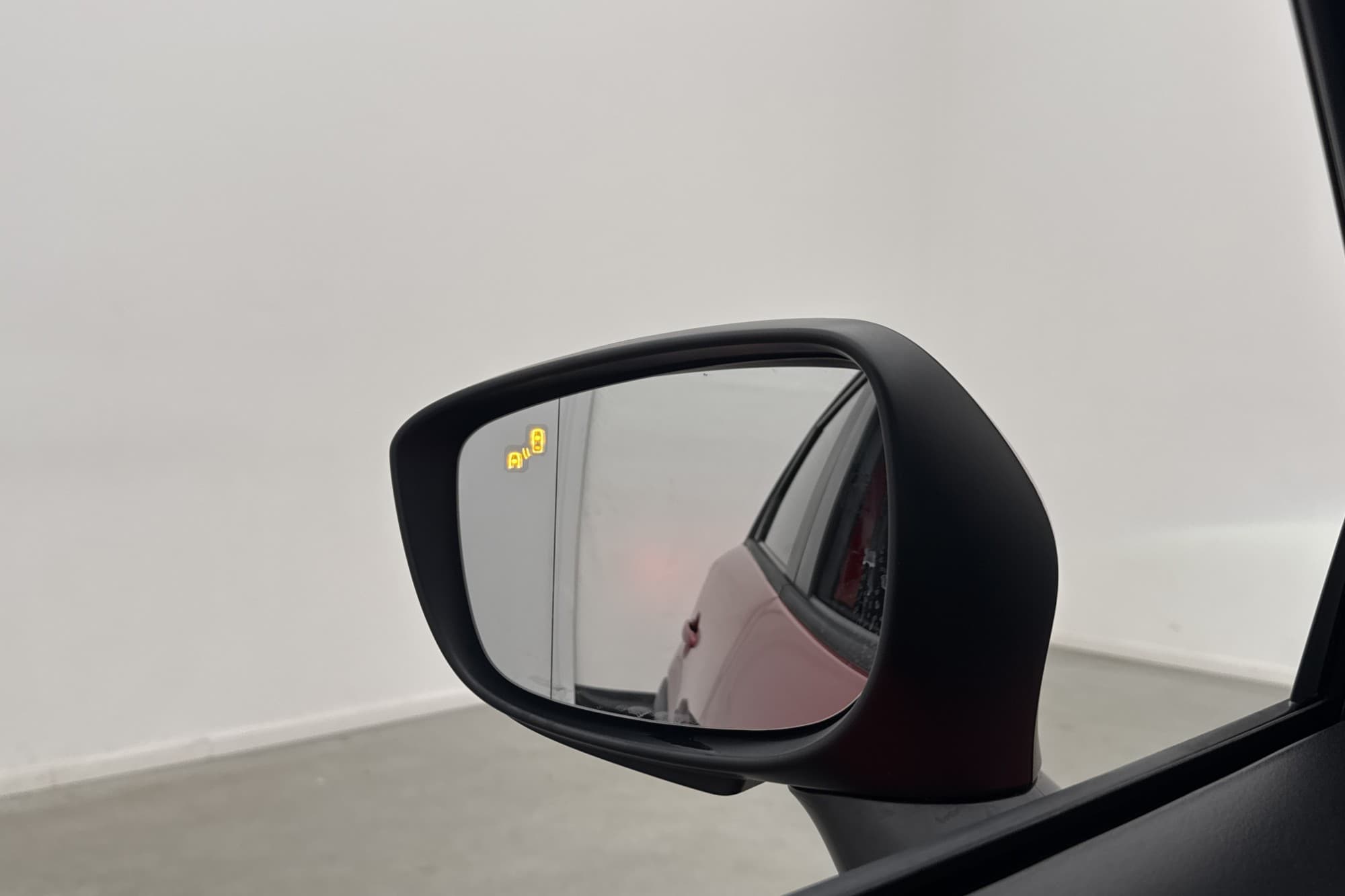 Mazda CX-3 2.0 120hk Optimum BOSE HUD Kamera Navi Halvskinn