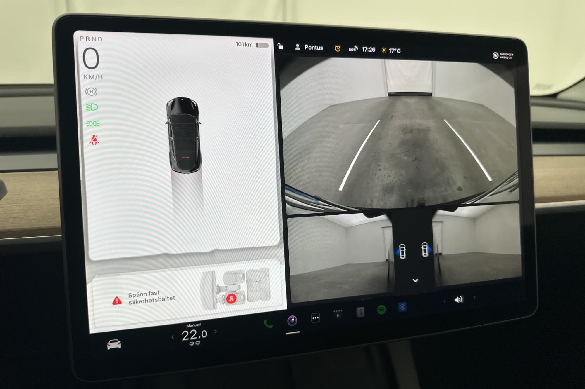 Tesla Model Y Performance AWD Dragkrok Autopilot Svensksåld