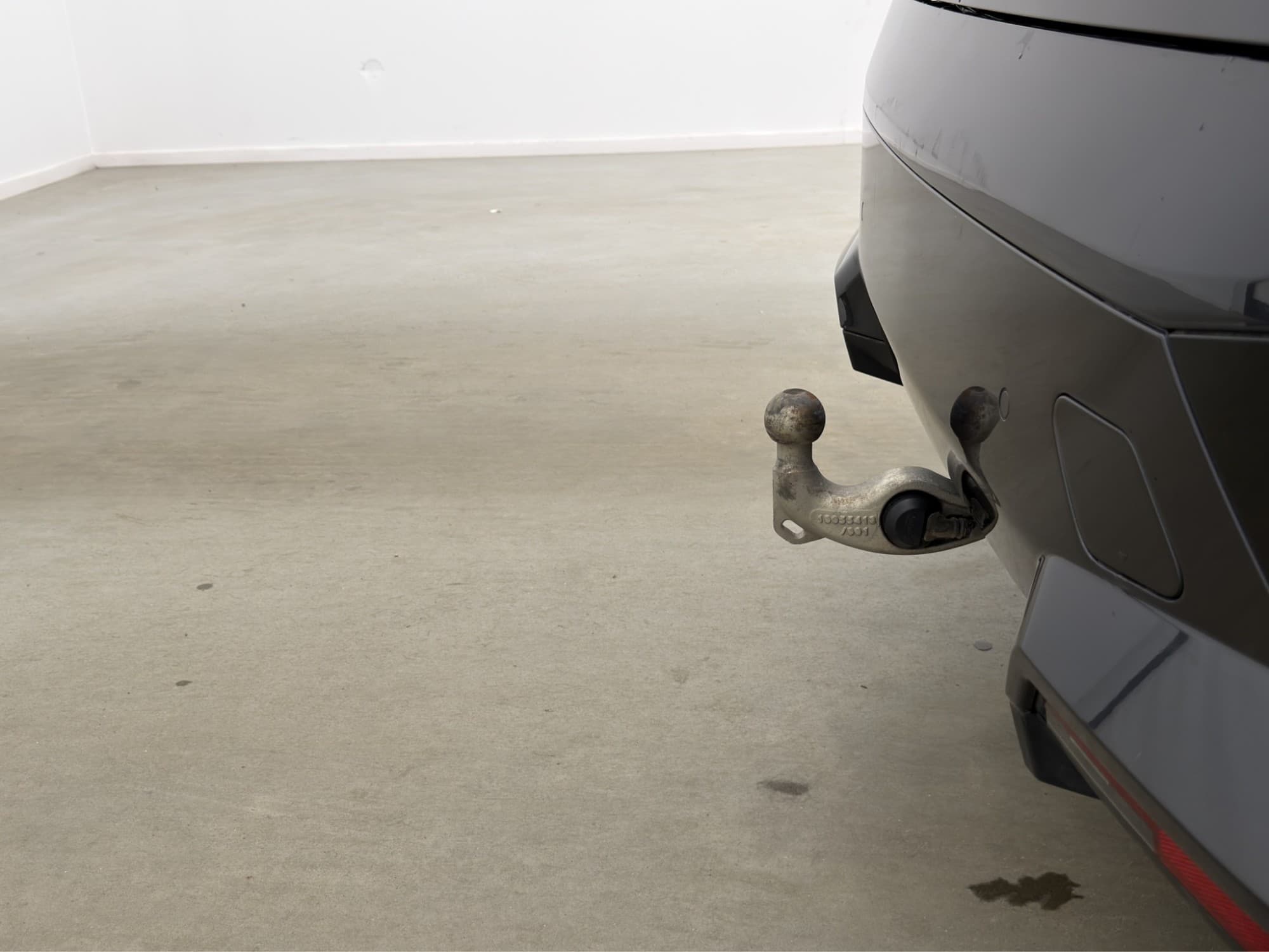 BMW iX xDrive40 326hk Sport Laser Head Up Dragkrok 360°