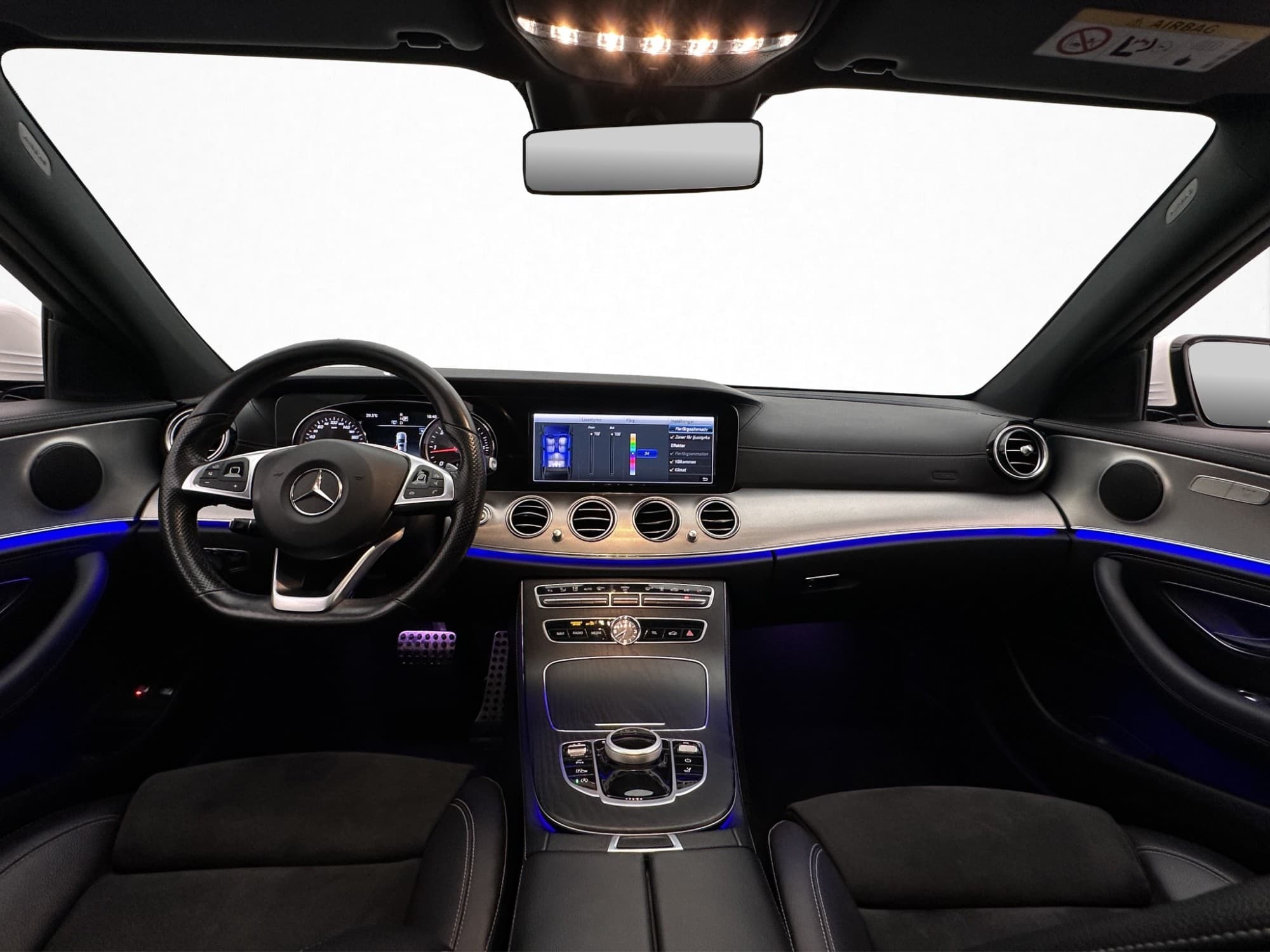Mercedes-Benz E220 T d 4M AMG Pano D-Värm Kamera Navi Drag
