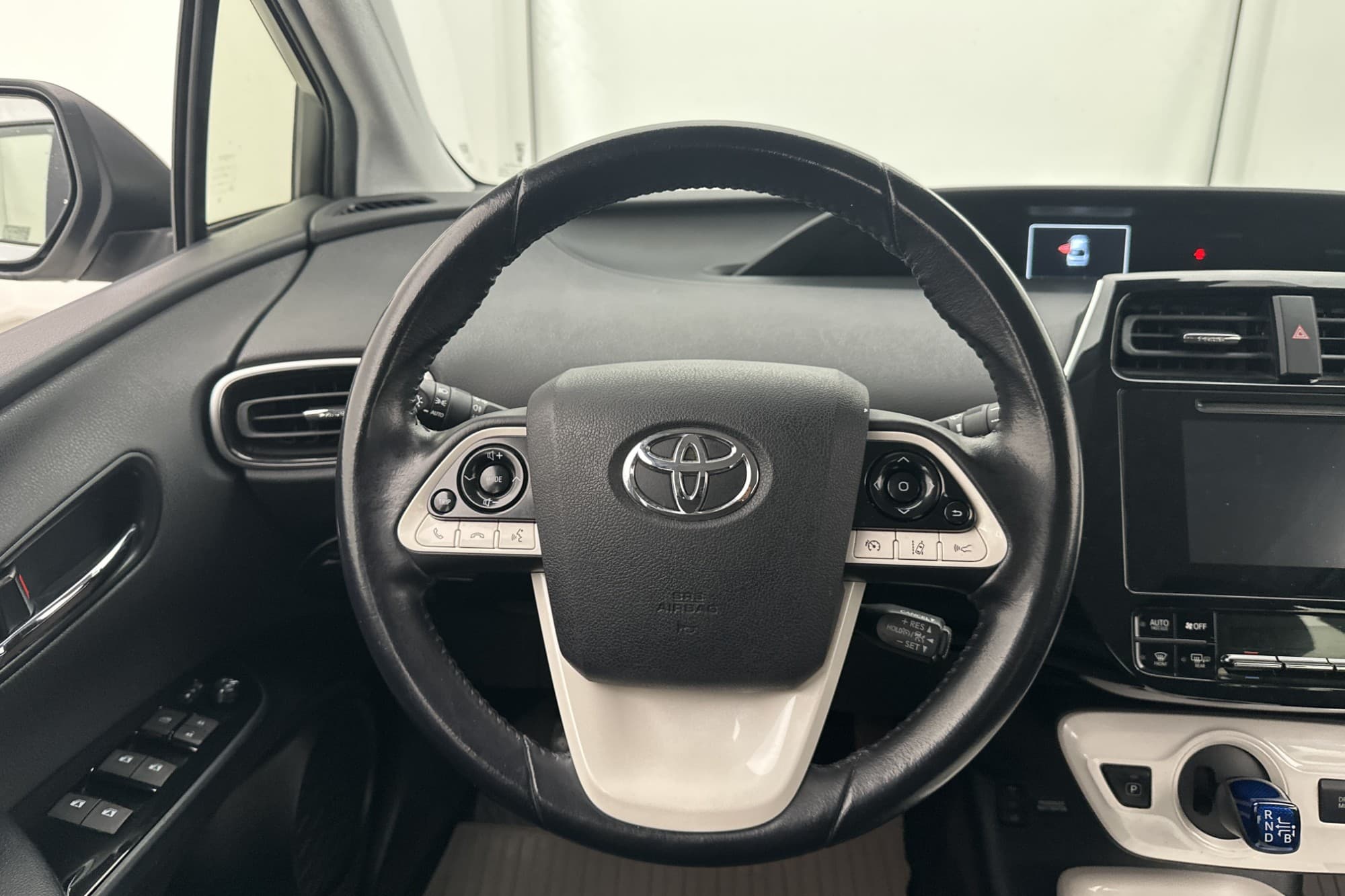 Toyota Prius Hybrid CVT 122hk Active HUD Kamera Dragkrok