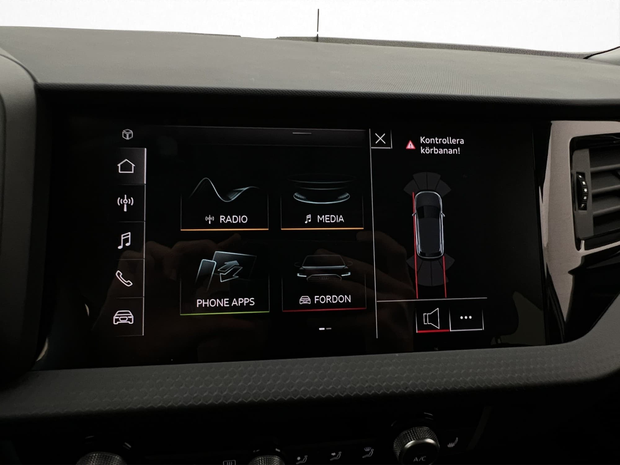 Audi A1 Sportback 30 TFSI Proline Cockpit CarPlay Sensorer