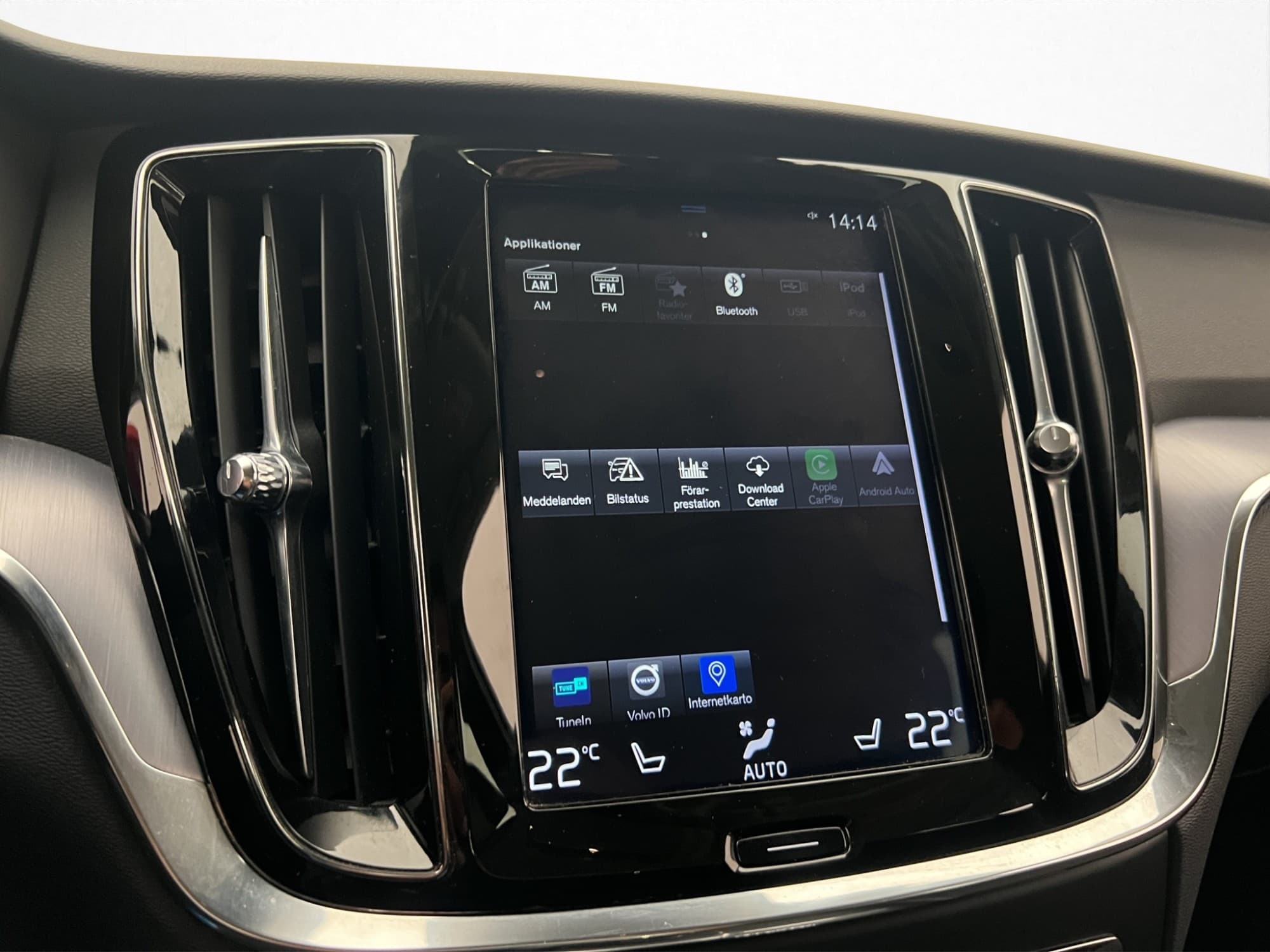 Volvo V60 D4 190hk Momentum Drag Värmare CarPlay Minnesstol