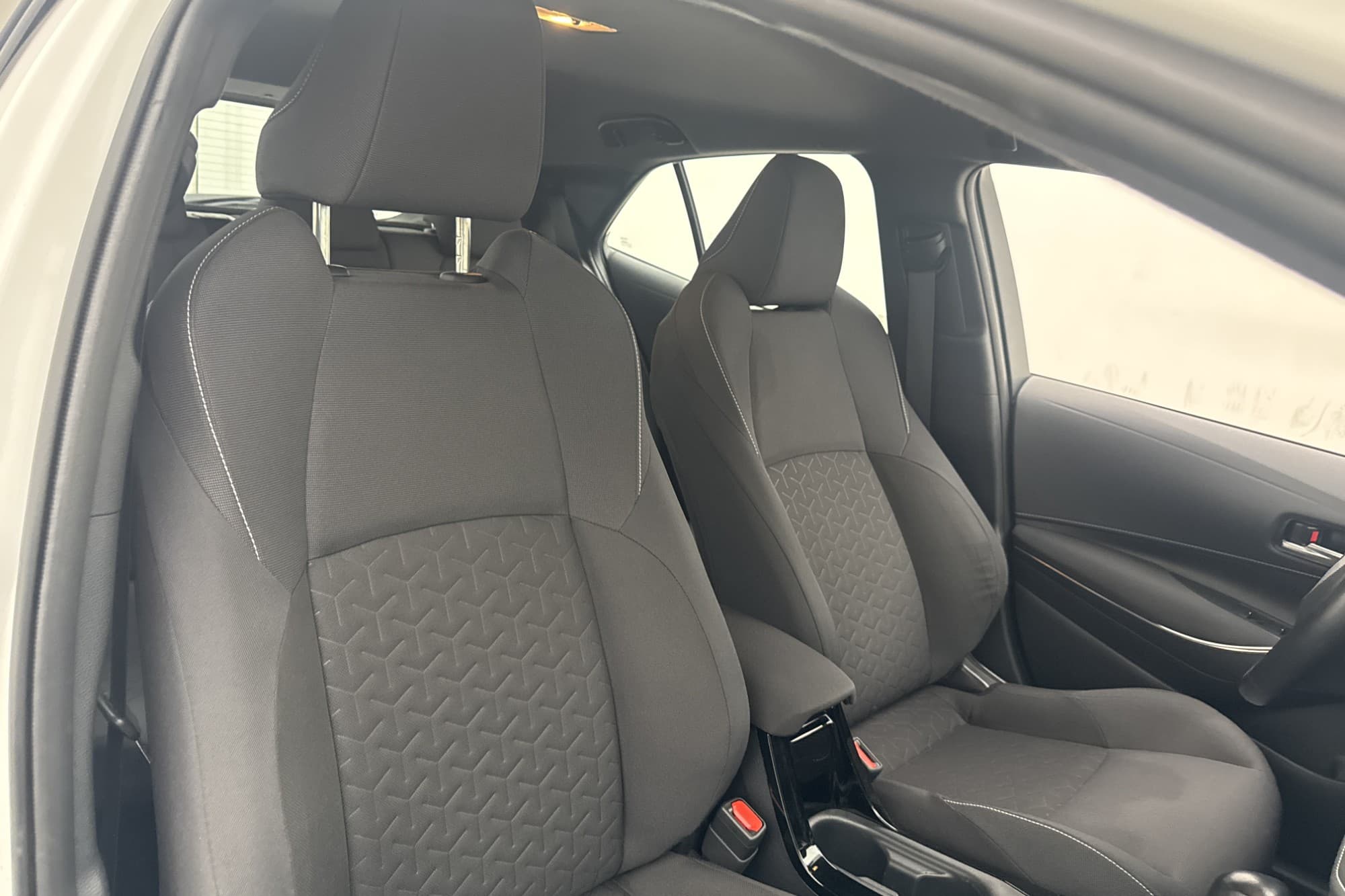 Toyota Corolla Hybrid 122hk Active Kamera CarPlay Adaptiv