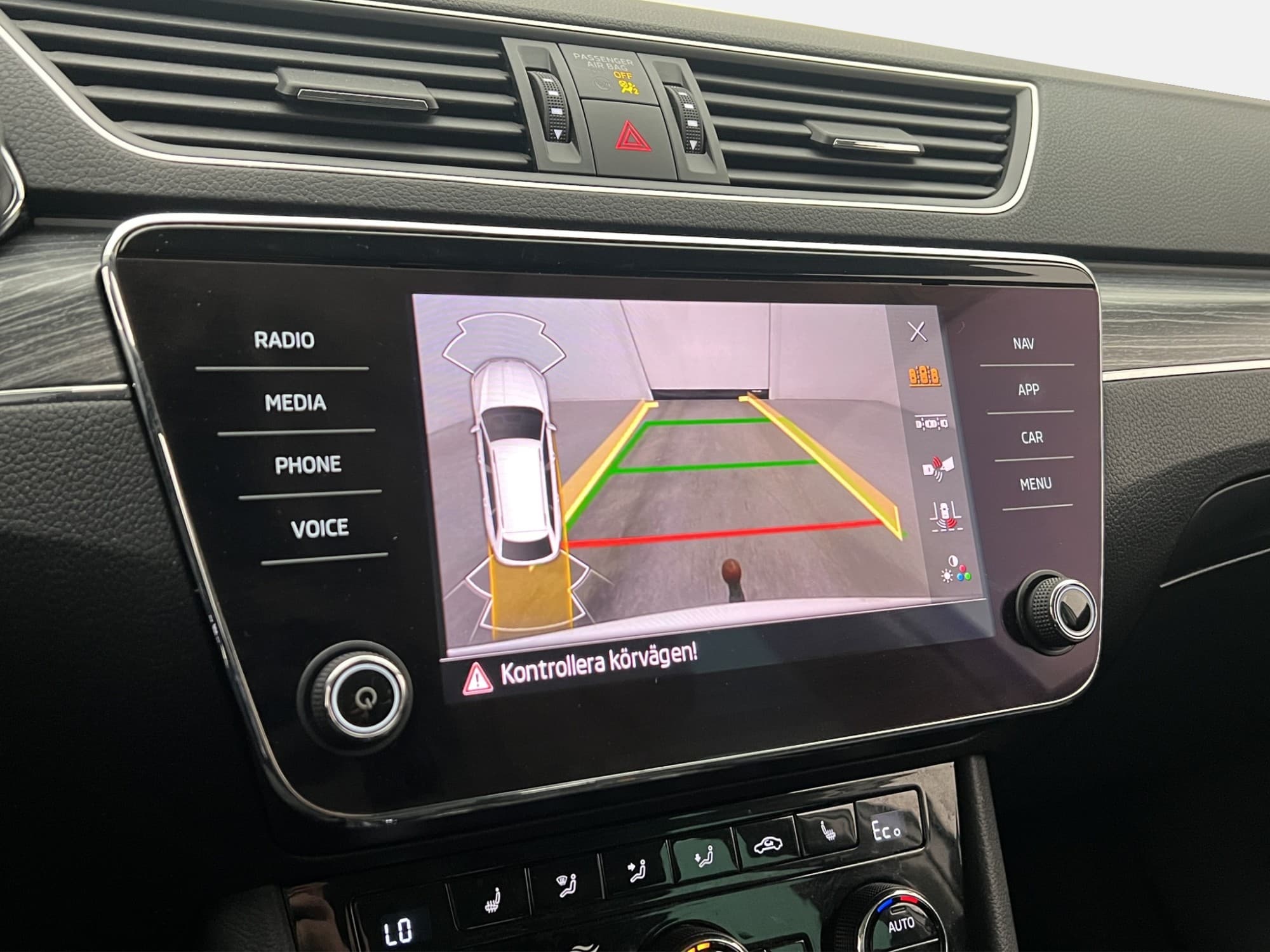 Škoda Superb iV 1.4 218hk Business Cockpit Värm Canton Drag