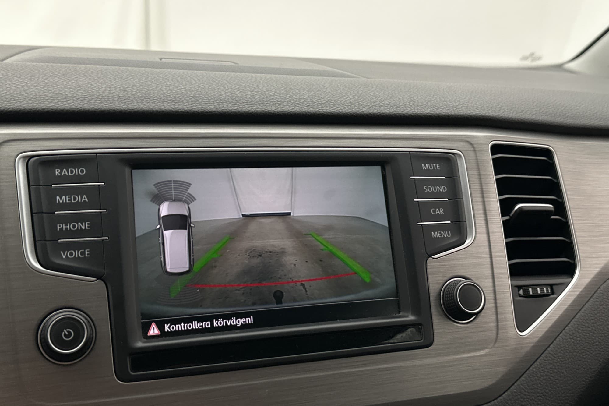 Volkswagen Golf Sportsvan 1.6 TDI Värm Drag Kamera CarPlay