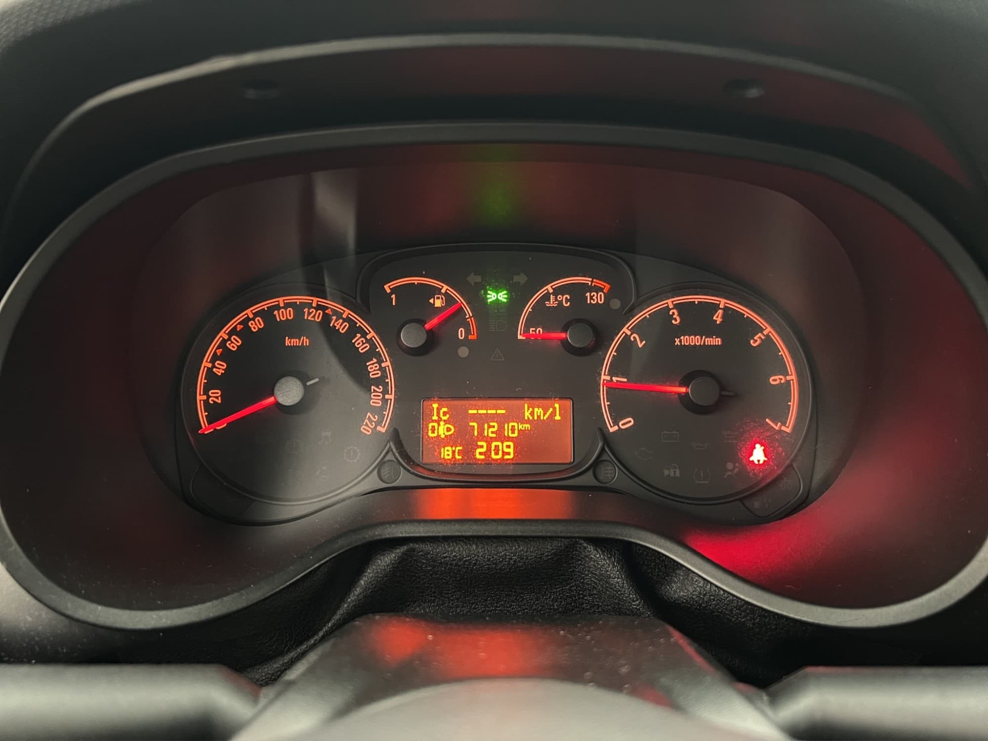 Opel Combo L2 1.3CDTI Dragkrok Takräcke 1-Brukare