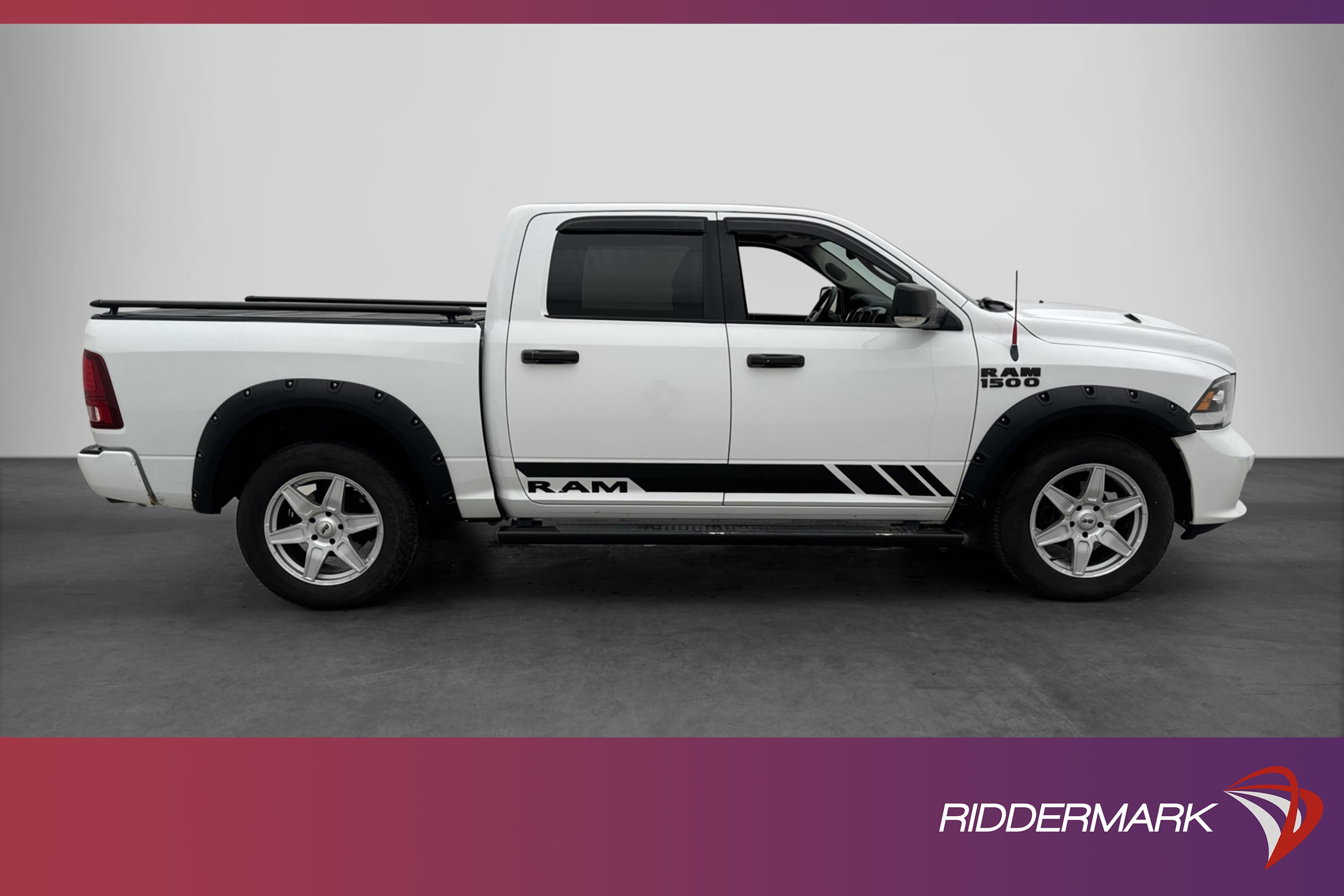 Dodge RAM Sport V8 4x4 Drag Skinn Alpine Taklucka B-Kamera