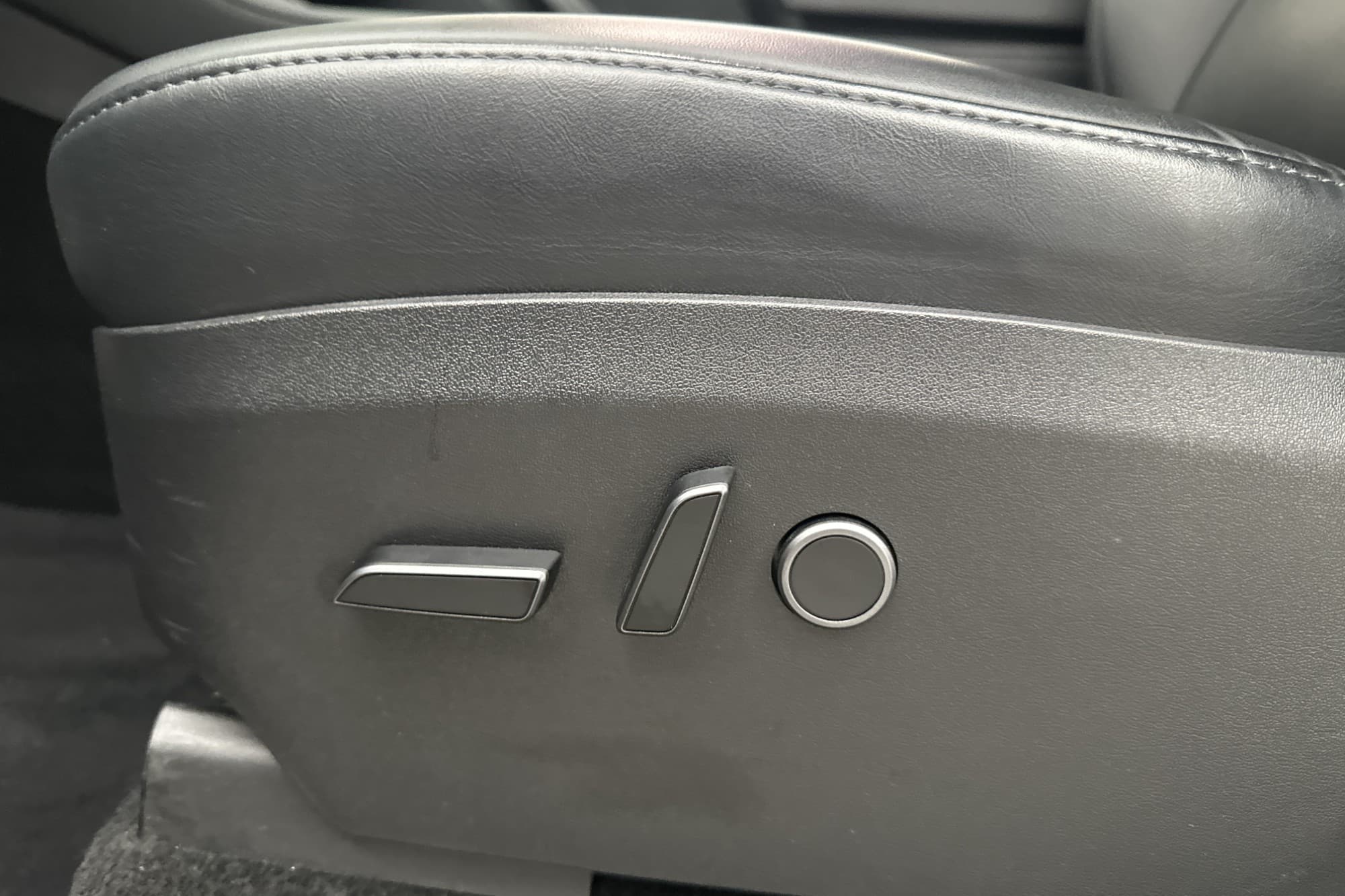 Tesla Model Y Performance AWD Autopilot Svensksåld MOMS