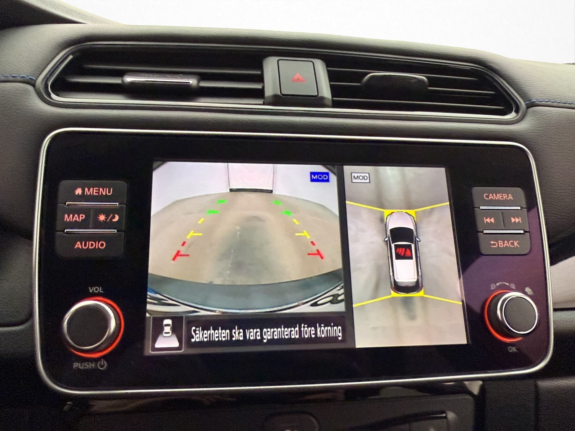 Nissan Leaf 150hk 40 kWh N-Connecta 360° kamera Rattvärme