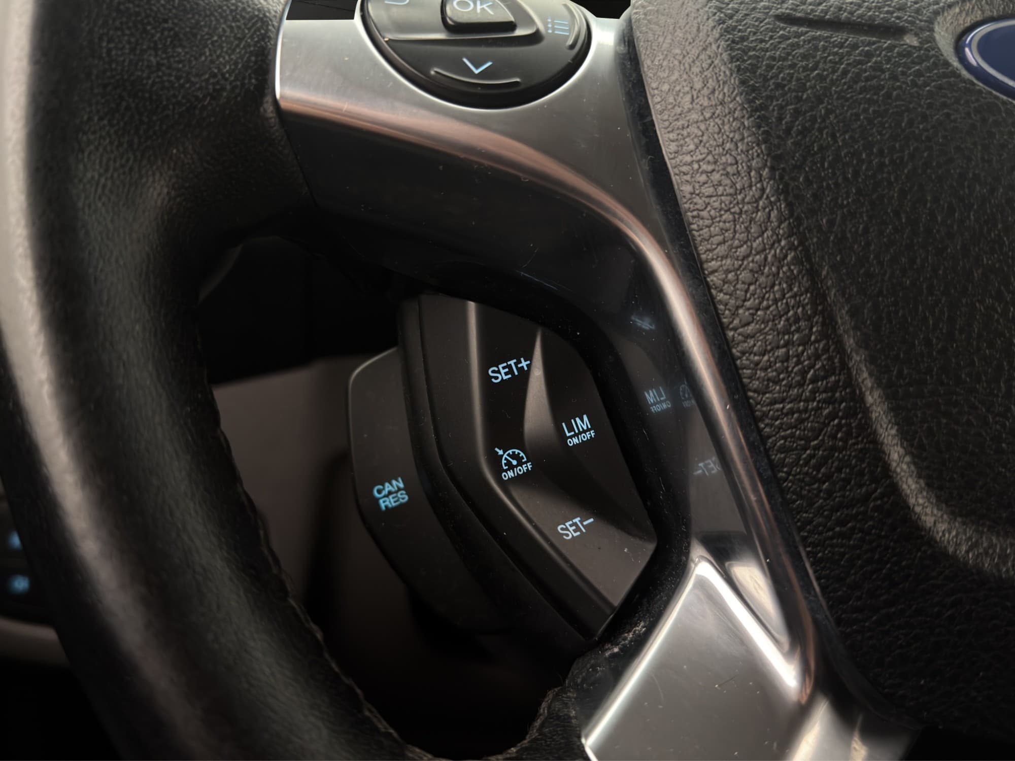 Ford Transit Connect LWB Värmare Drag B-Kamera CARPLAY Moms