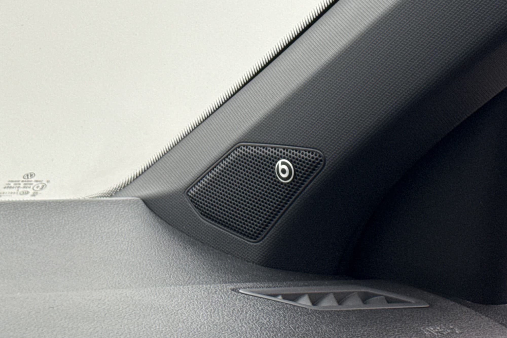 Volkswagen T-Roc 2.0 TSI 4M GT Pano Cockpit Beats Skinn Drag