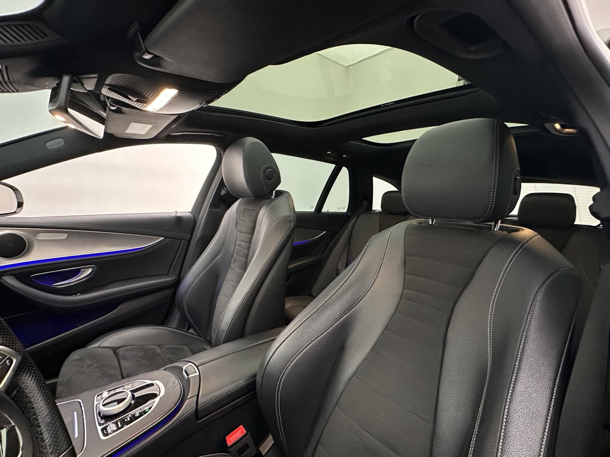 Mercedes-Benz E220 T d 4M AMG Pano D-Värm Kamera Navi Drag