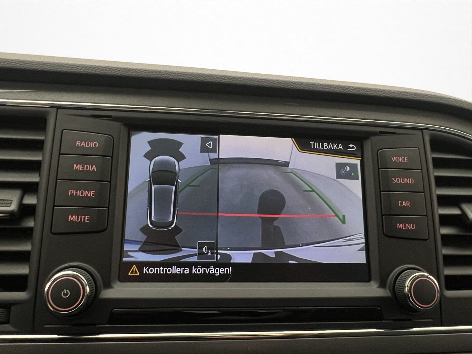 SEAT Leon ST 1.4 TSI 150hk FR Pano CarPlay Kamera Drag