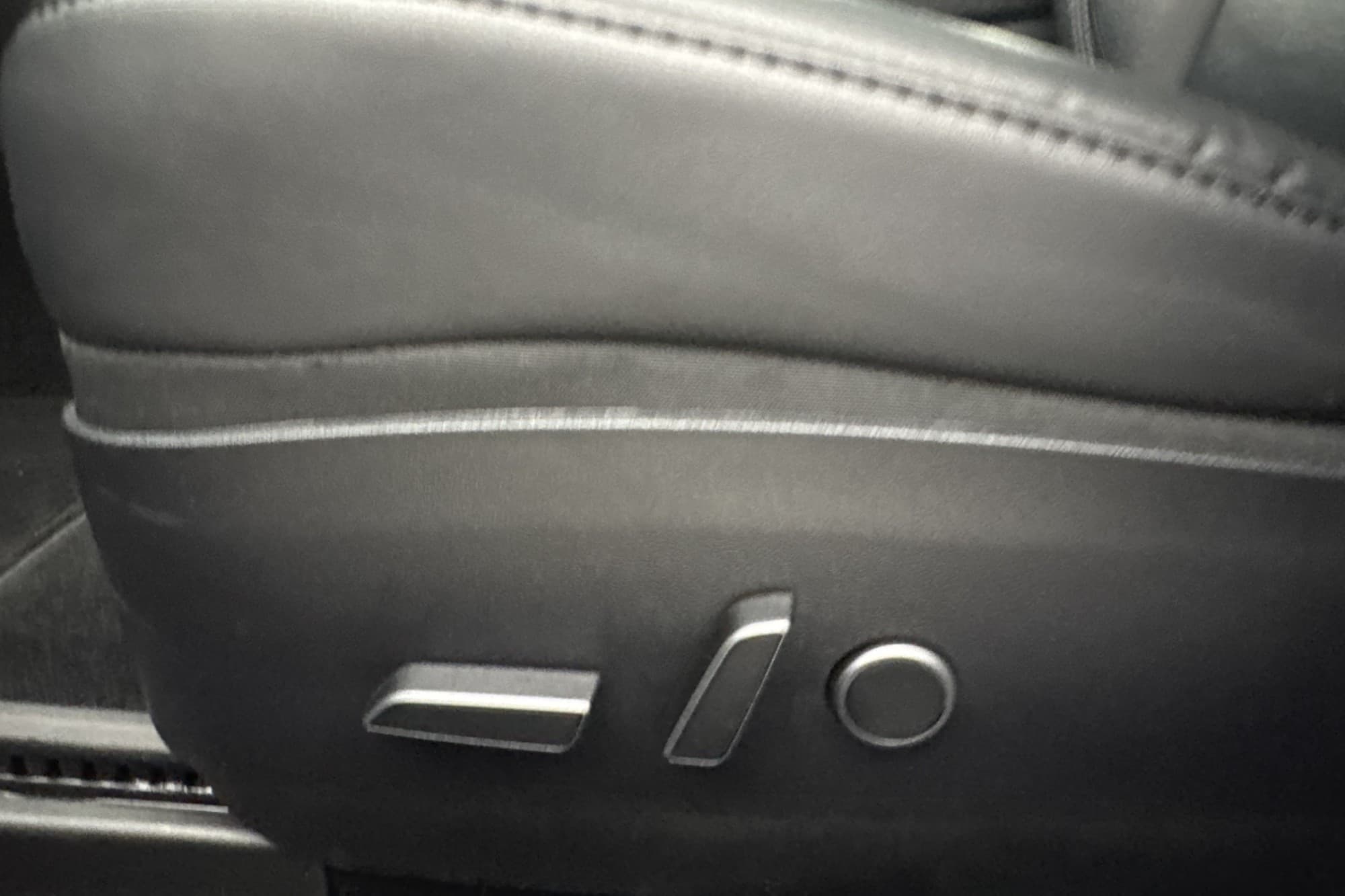 Tesla Model 3 Long Range AWD Autopilot Svensksåld