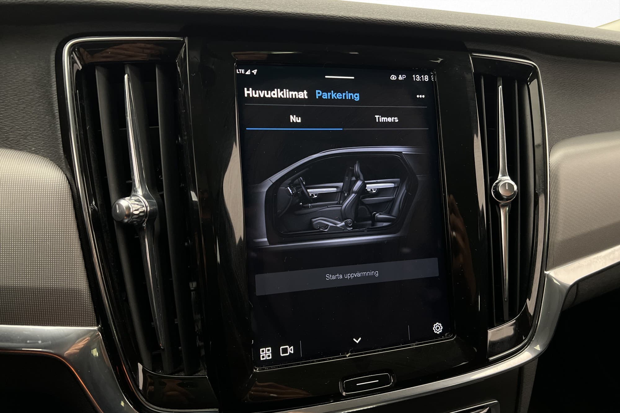 Volvo V90 B4 197hk Momentum Värmare Kamera CarPlay Navi MOMS