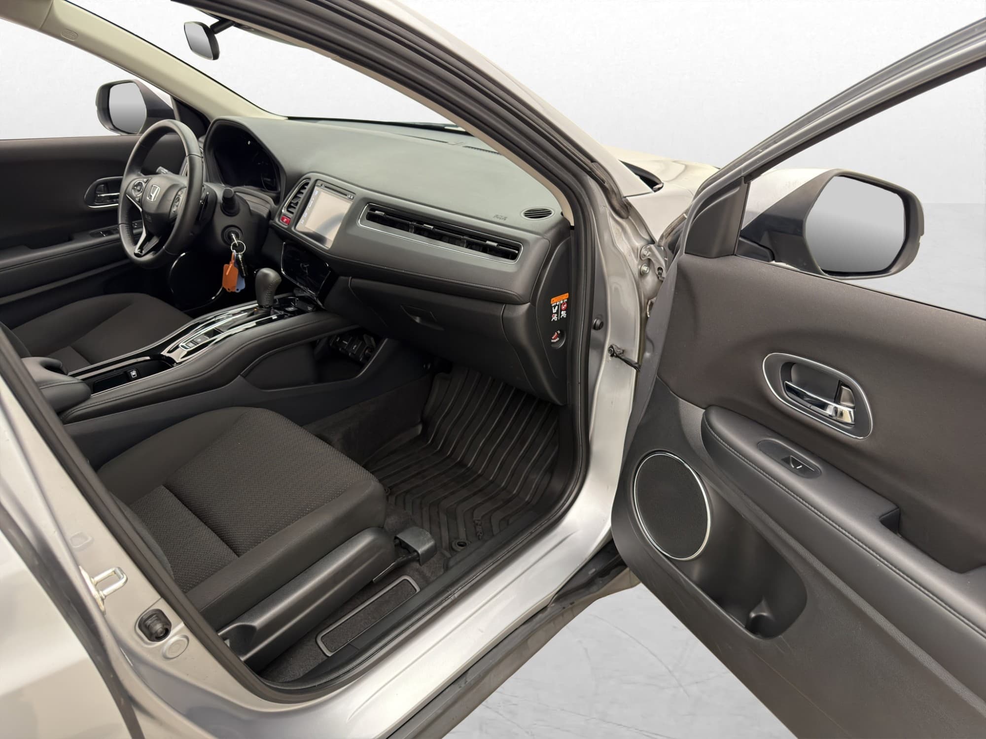 Honda HR-V 1.5 i-VTEC 131hk Sensorer Farthållare Lane-Assist