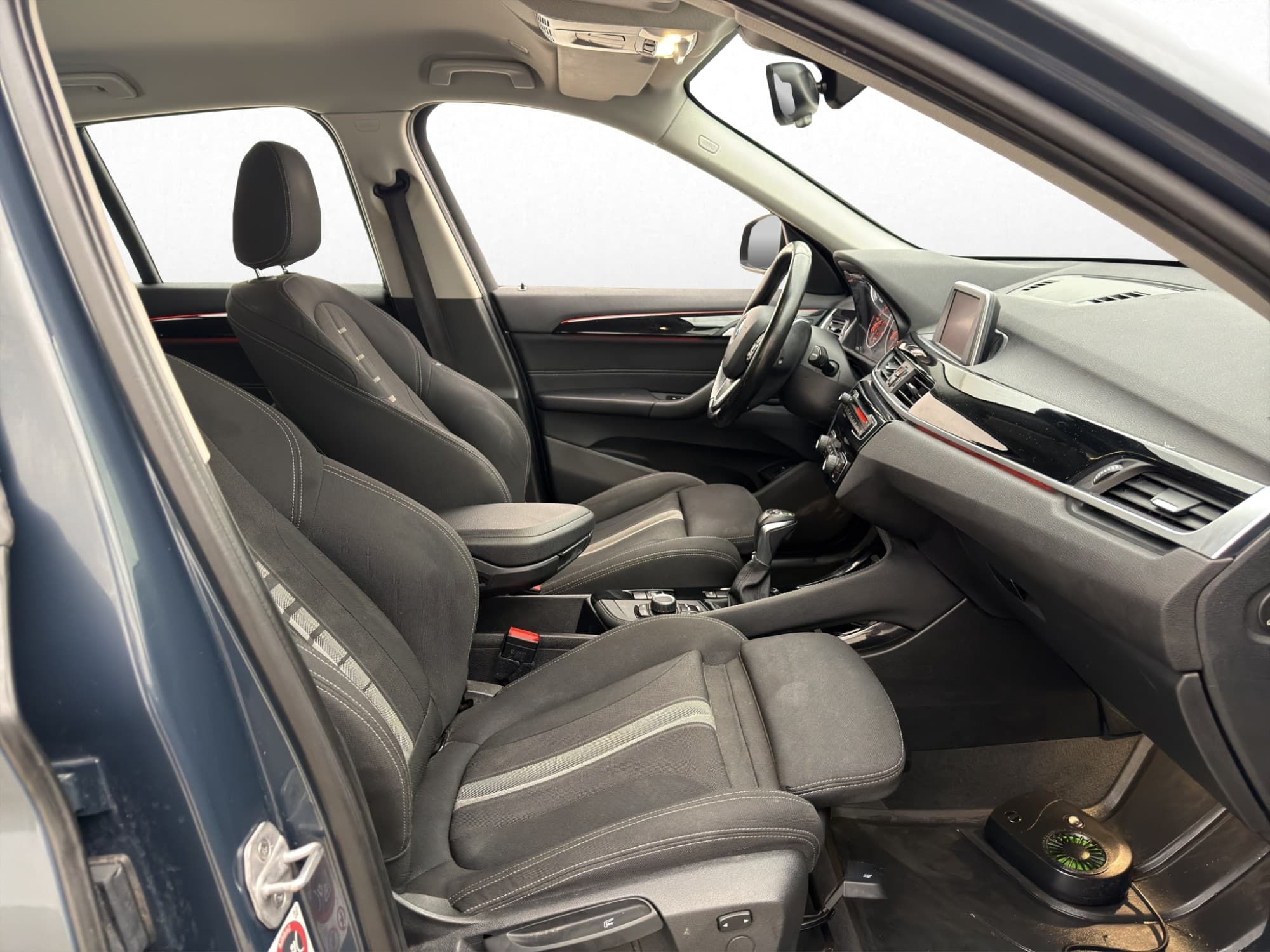 BMW X1 xDrive20d 190hk Sport line M-Värmare Drag Bluetooth