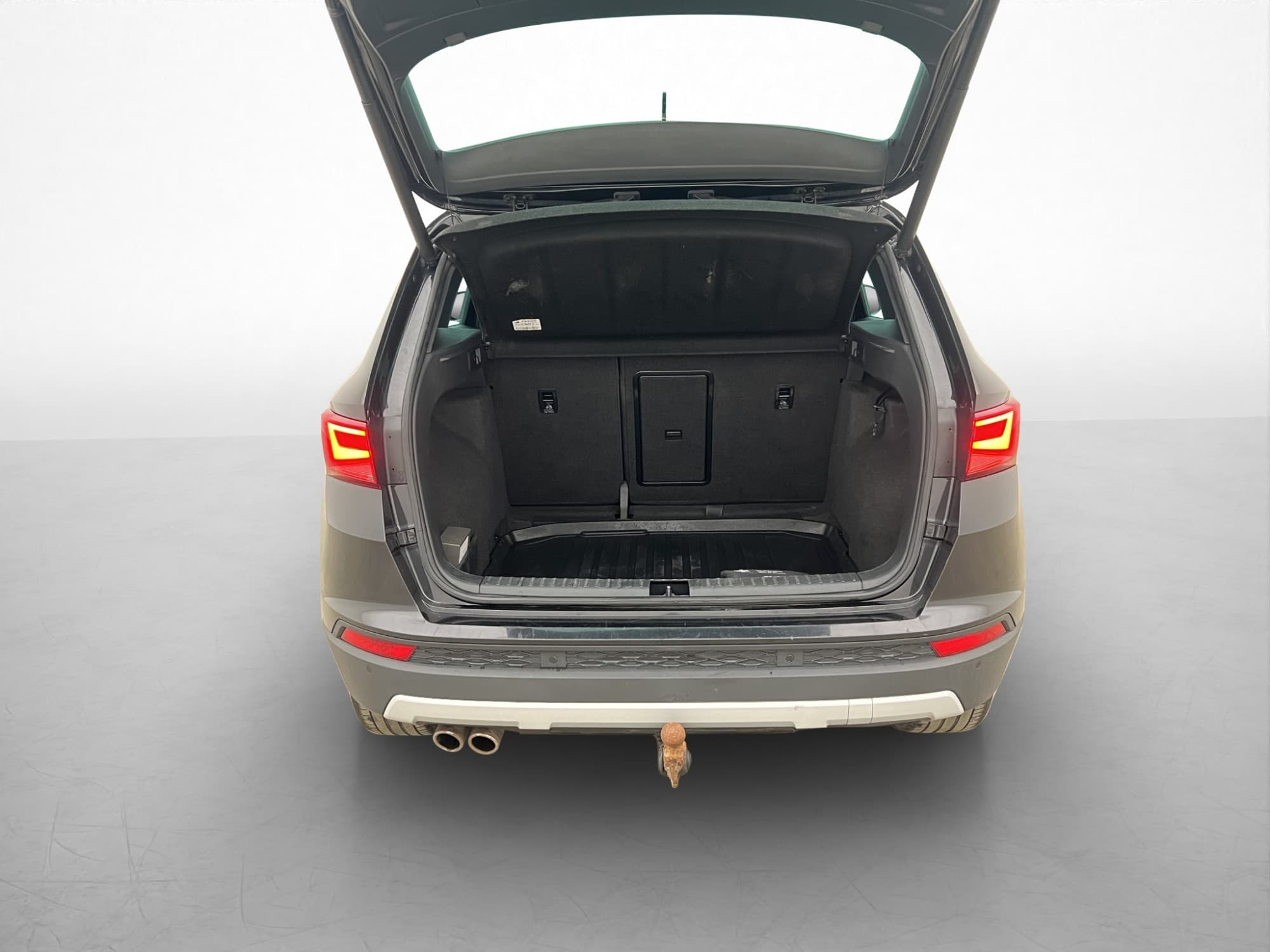 SEAT Ateca 2.0 TDI 4D Xcellence Kamera Drag D-Värm Carplay
