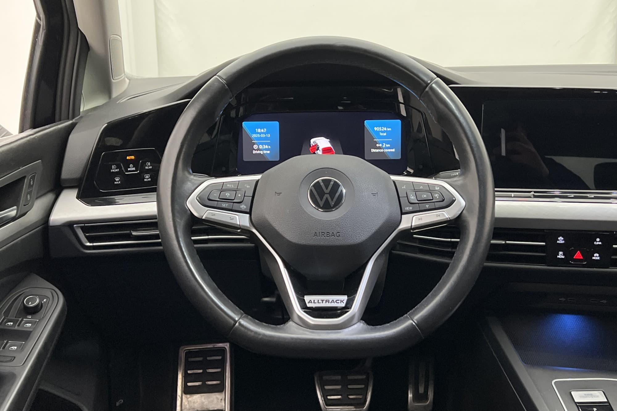 Volkswagen Golf Alltrack 4M Carplay Cockpit Värmare Dragkrok
