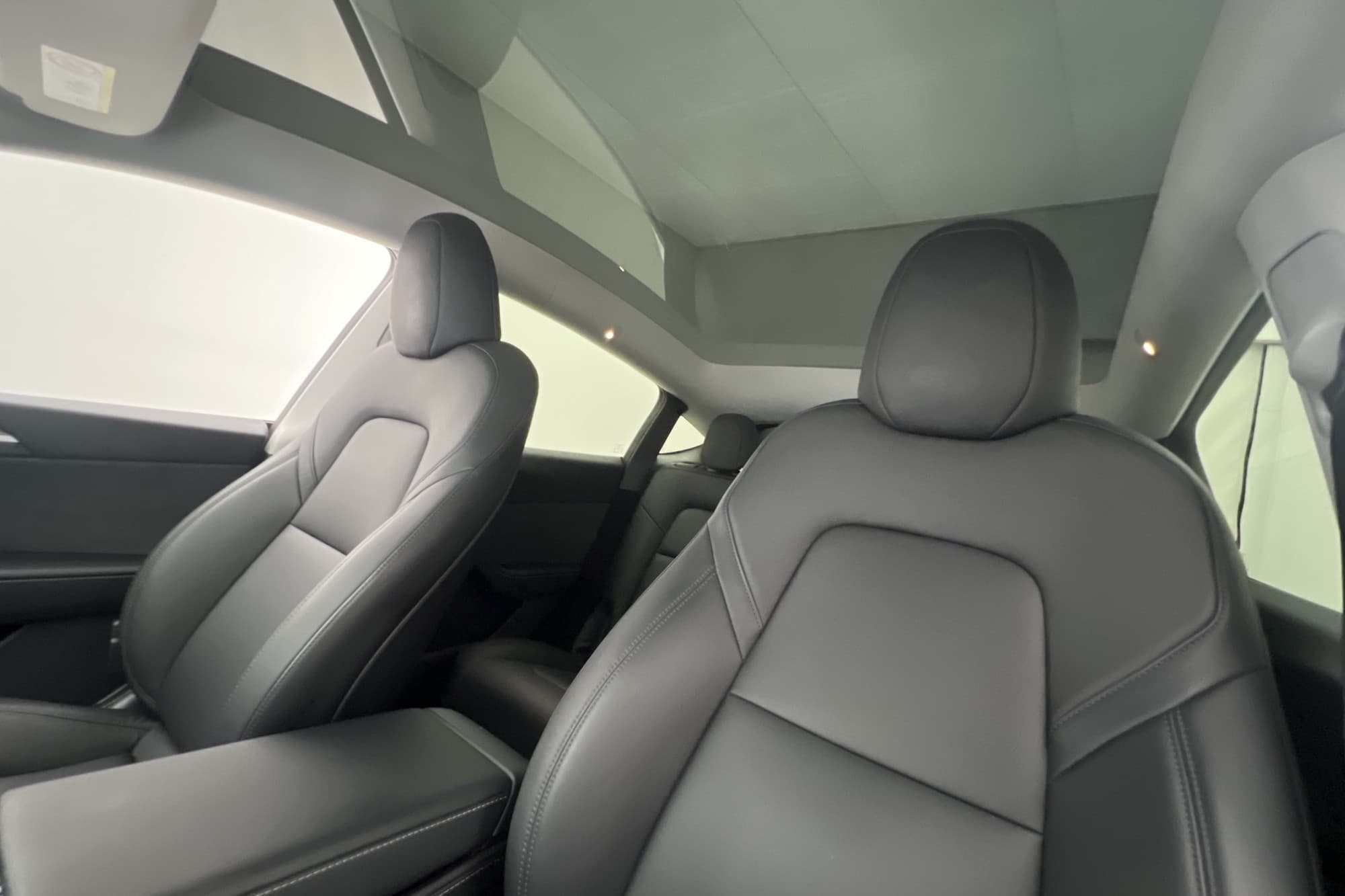 Tesla Model Y Performance AWD Autopilot Dragkrok Svensksåld
