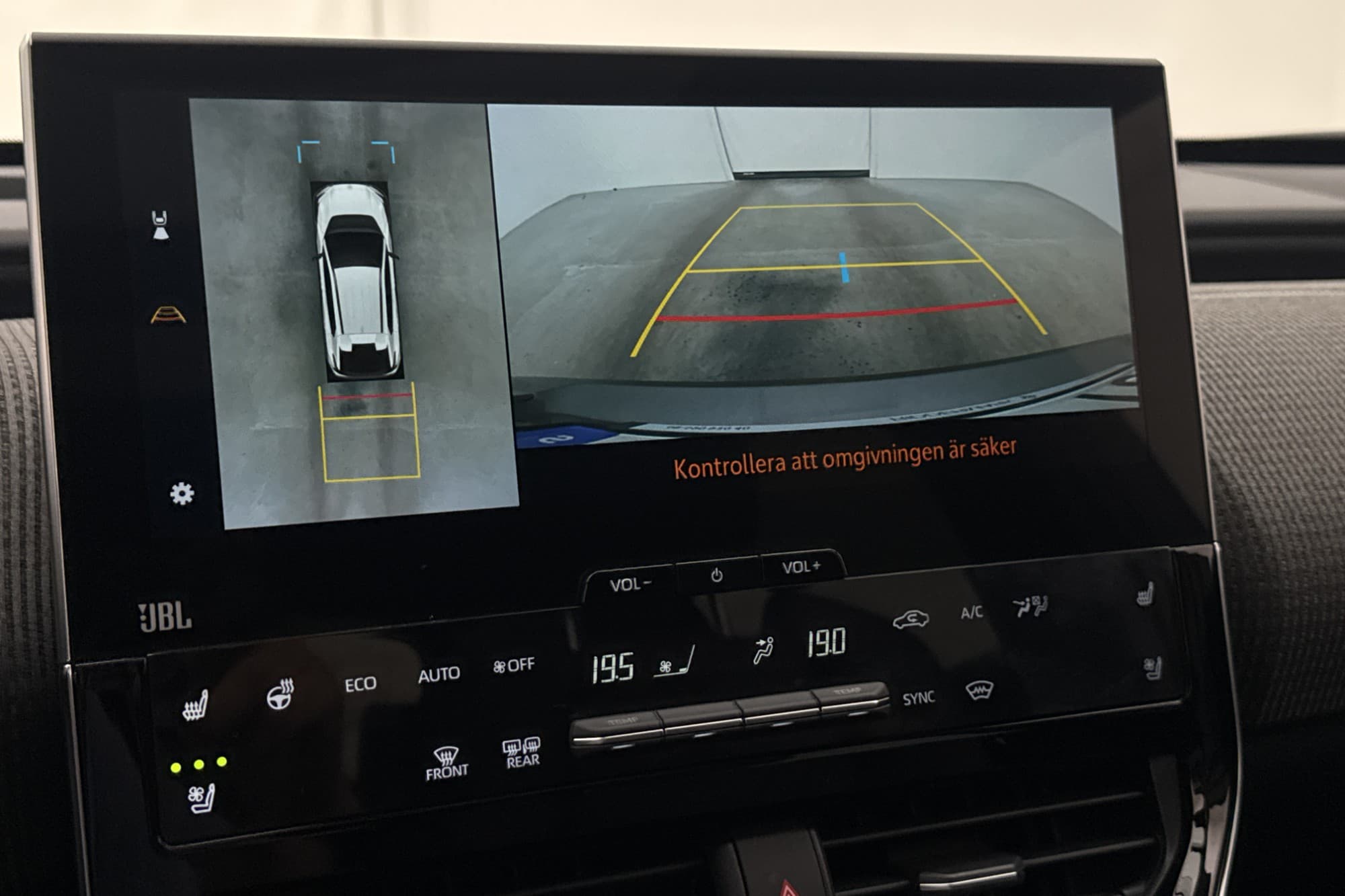 Toyota BZ4X 71.4 kWh AWD Executive Pano Skinn JBL 360° Navi