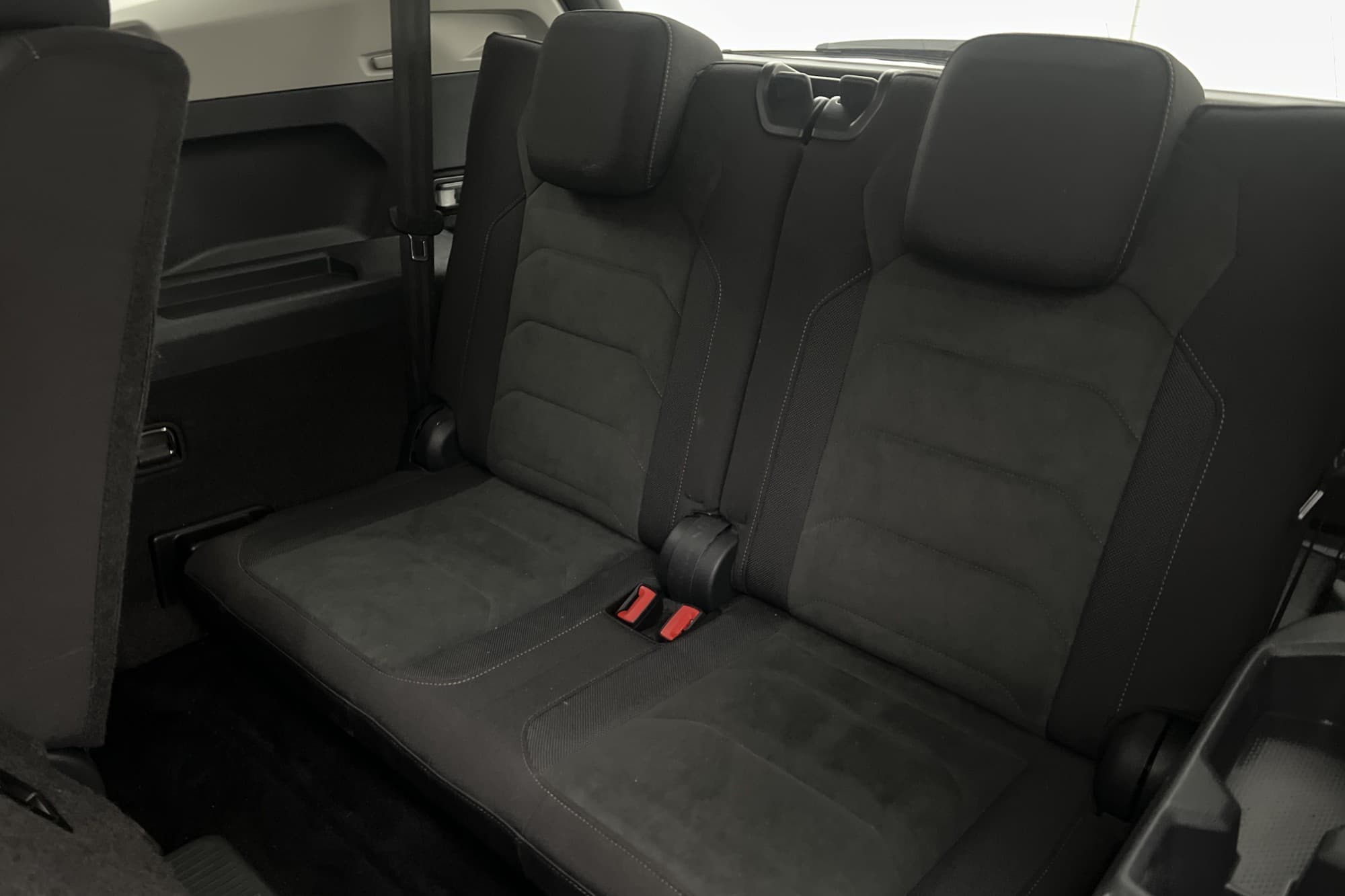 Volkswagen Tiguan Allspace 4M R-Line 7-Sits Cockpit D-Värm