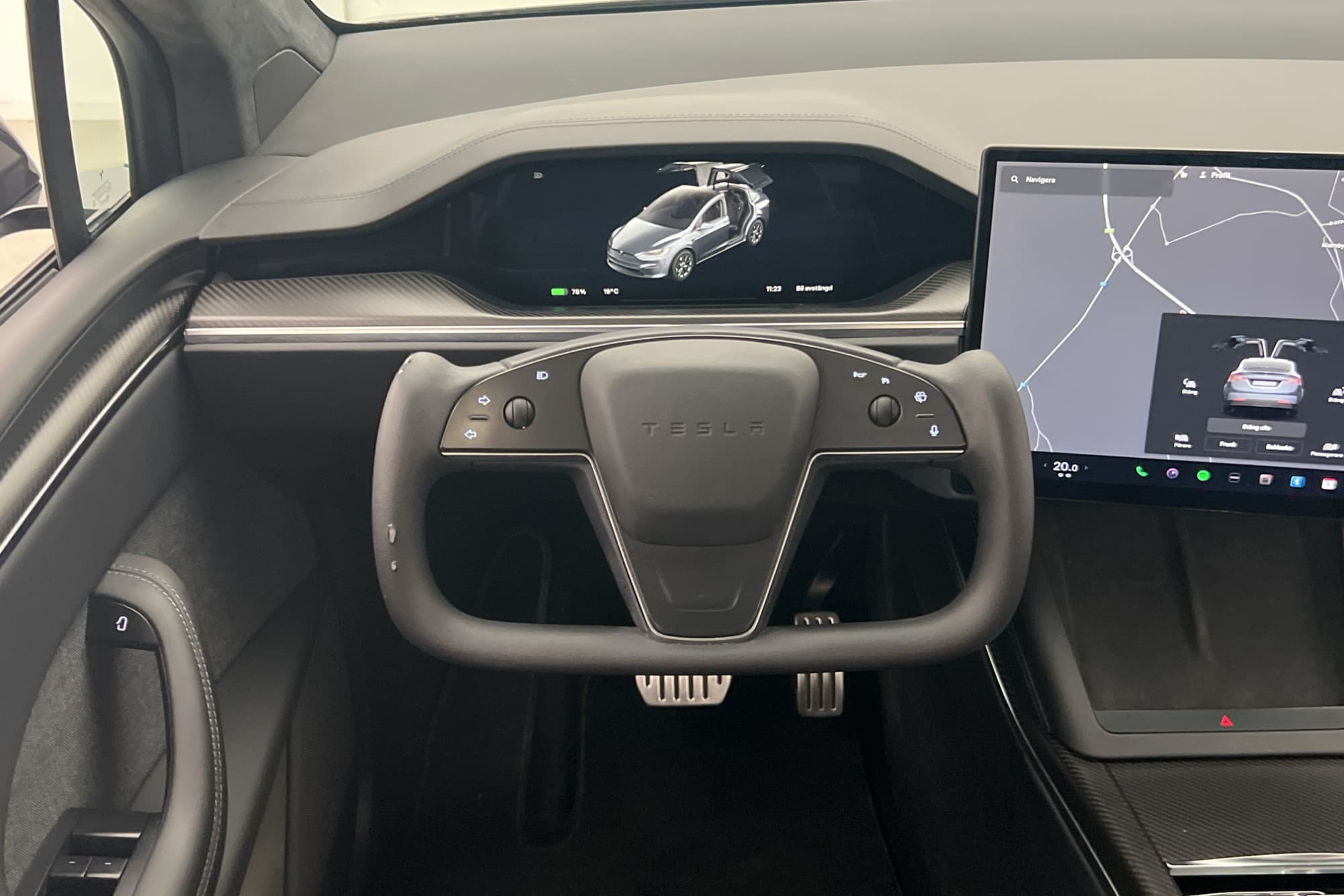 Tesla Model X Plaid Svensksåld 6 Sits Drag MOMS Yoke AP