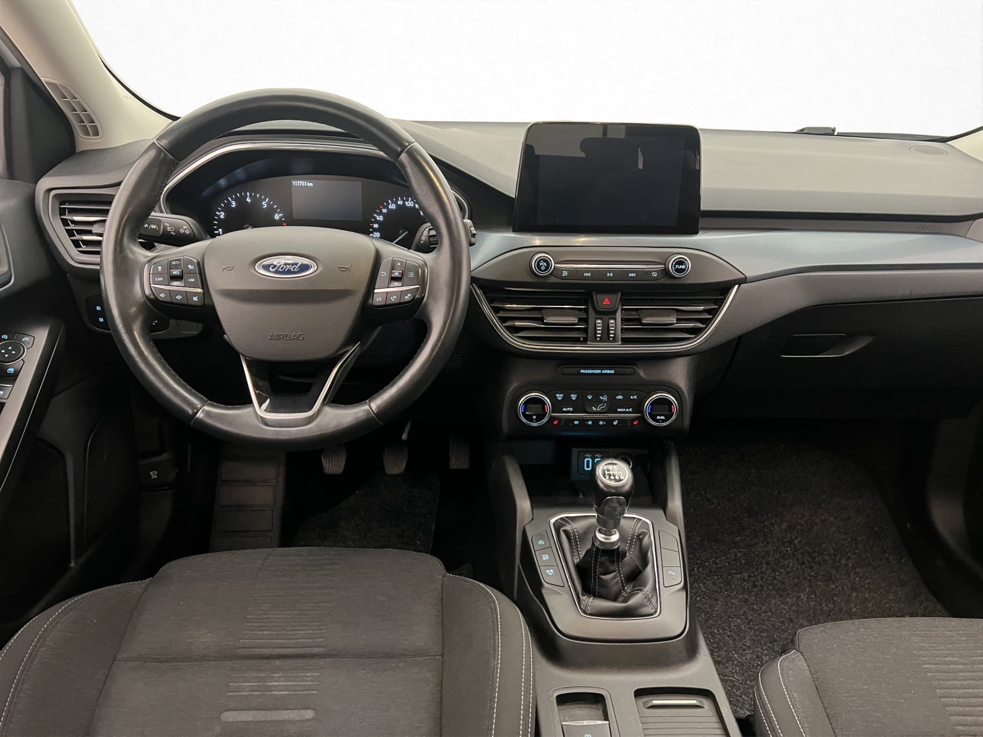 Ford Focus Hybrid 125hk Active Kamera Navi CarPlay MOMS