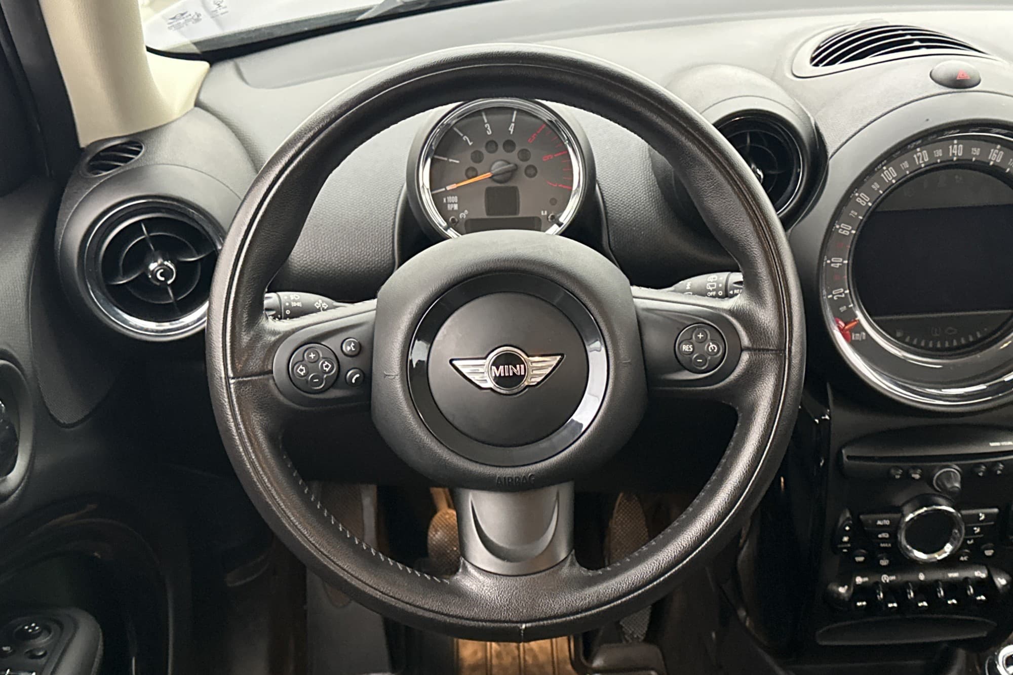 MINI Countryman D ALL4 Manuell 112hk P-Sensorer Halvskinn