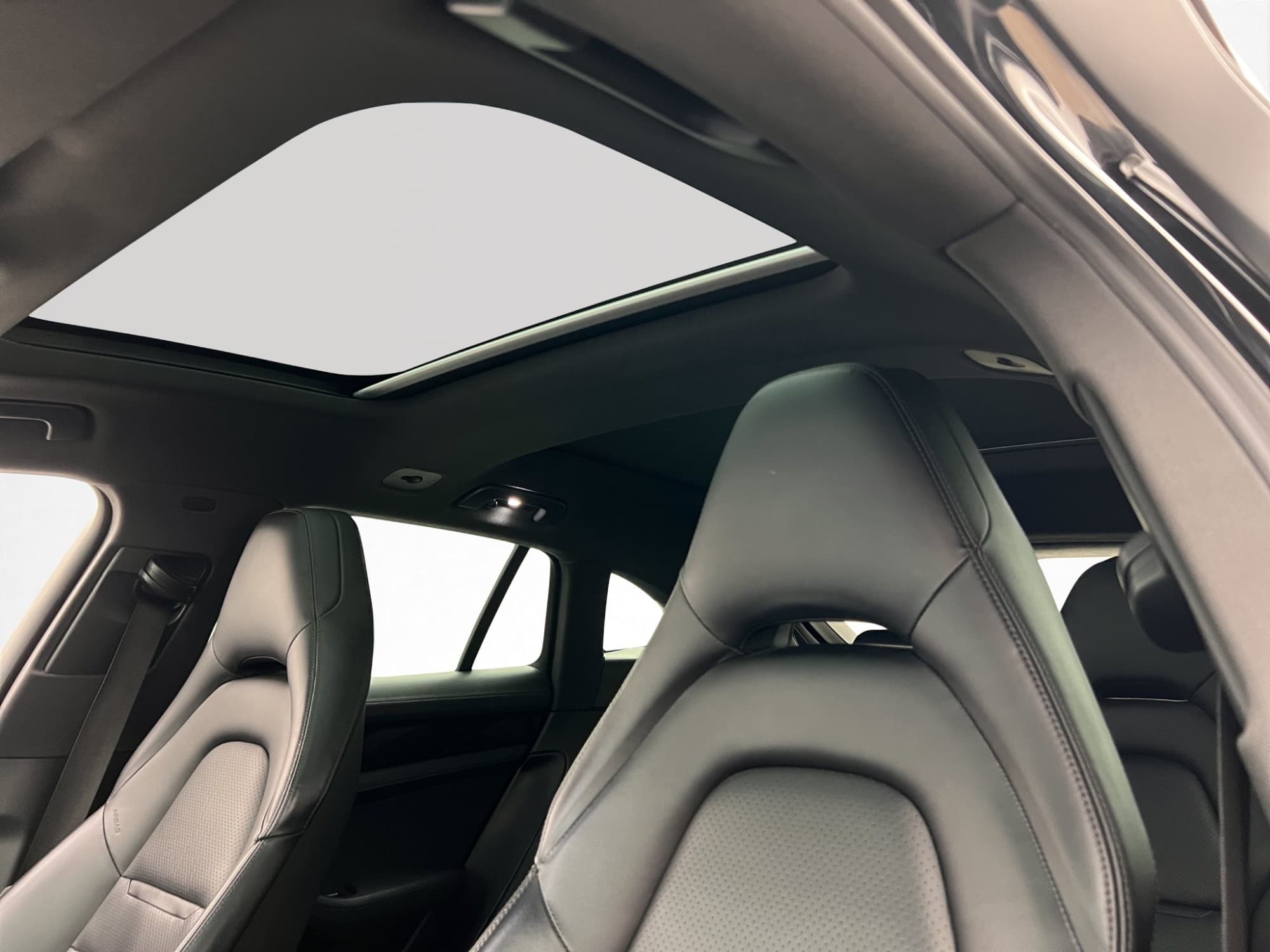 Porsche Panamera 4 E-Hybrid Sport Turismo Chrono Pano PASM