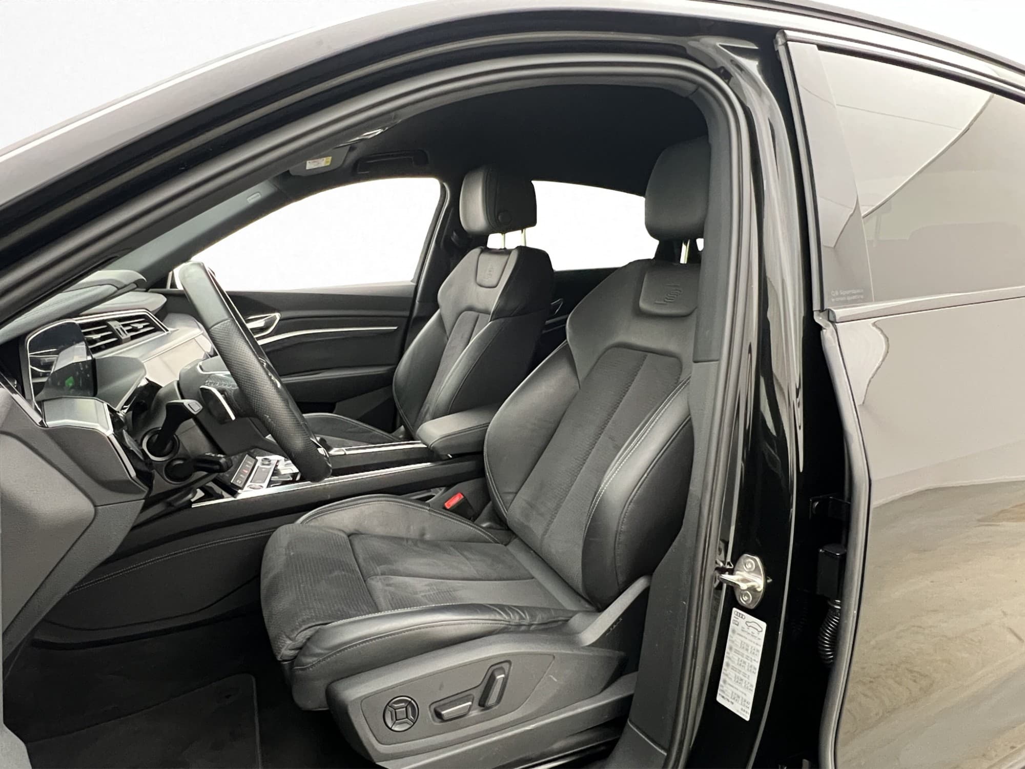Audi Q8 Sportback 50 e-tron Q S-Line Dragkrok Kamera MOMS