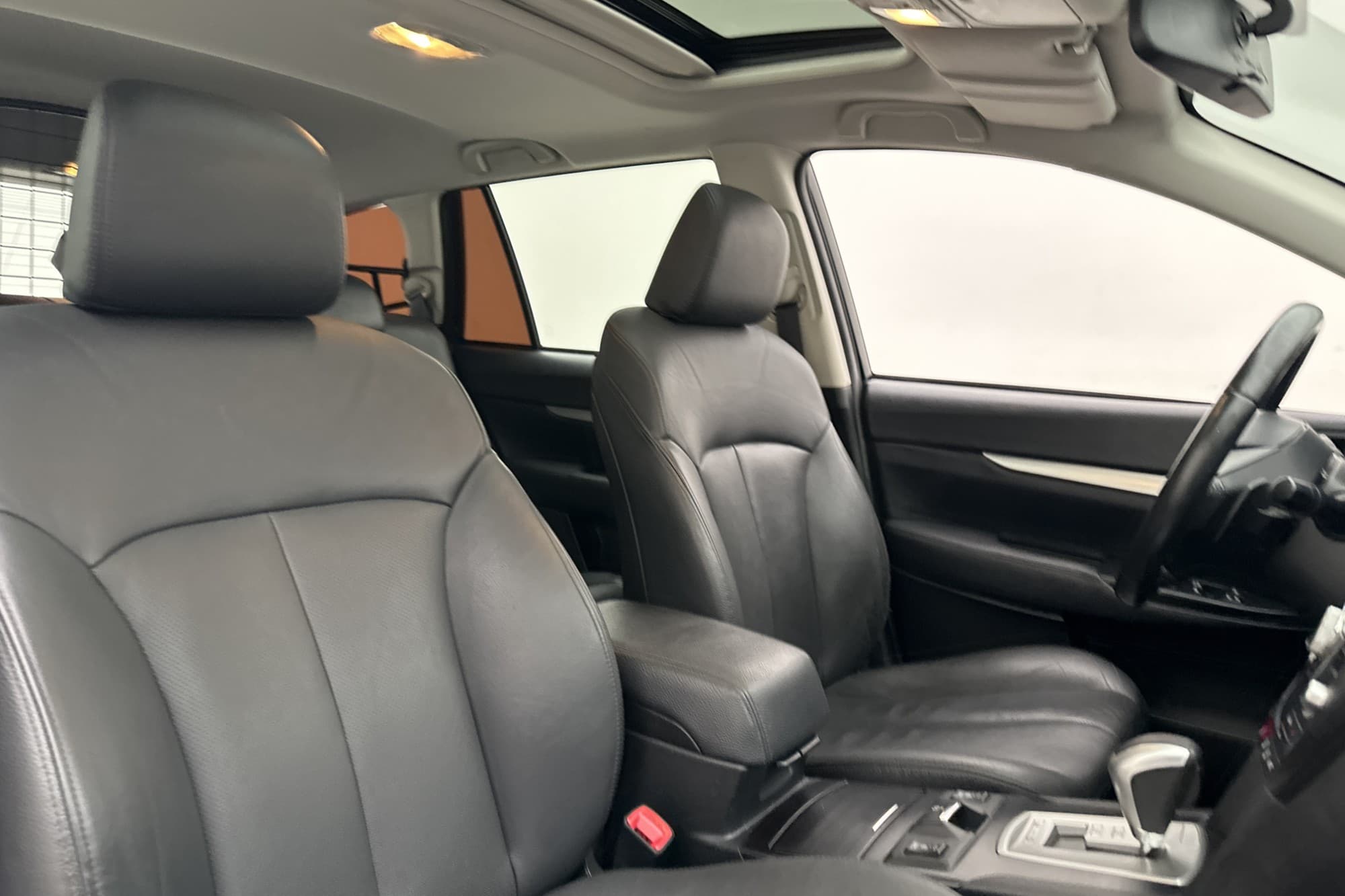 Subaru Outback 2.0 4WD Business Navi T-Lucka Dragkrok Kamera