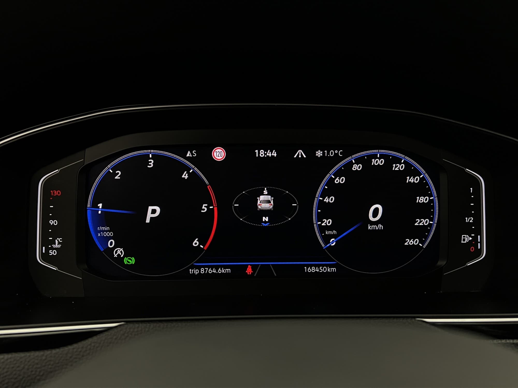 Volkswagen Passat Alltrack TDI 200hk 4M Cockpit Värmare Drag