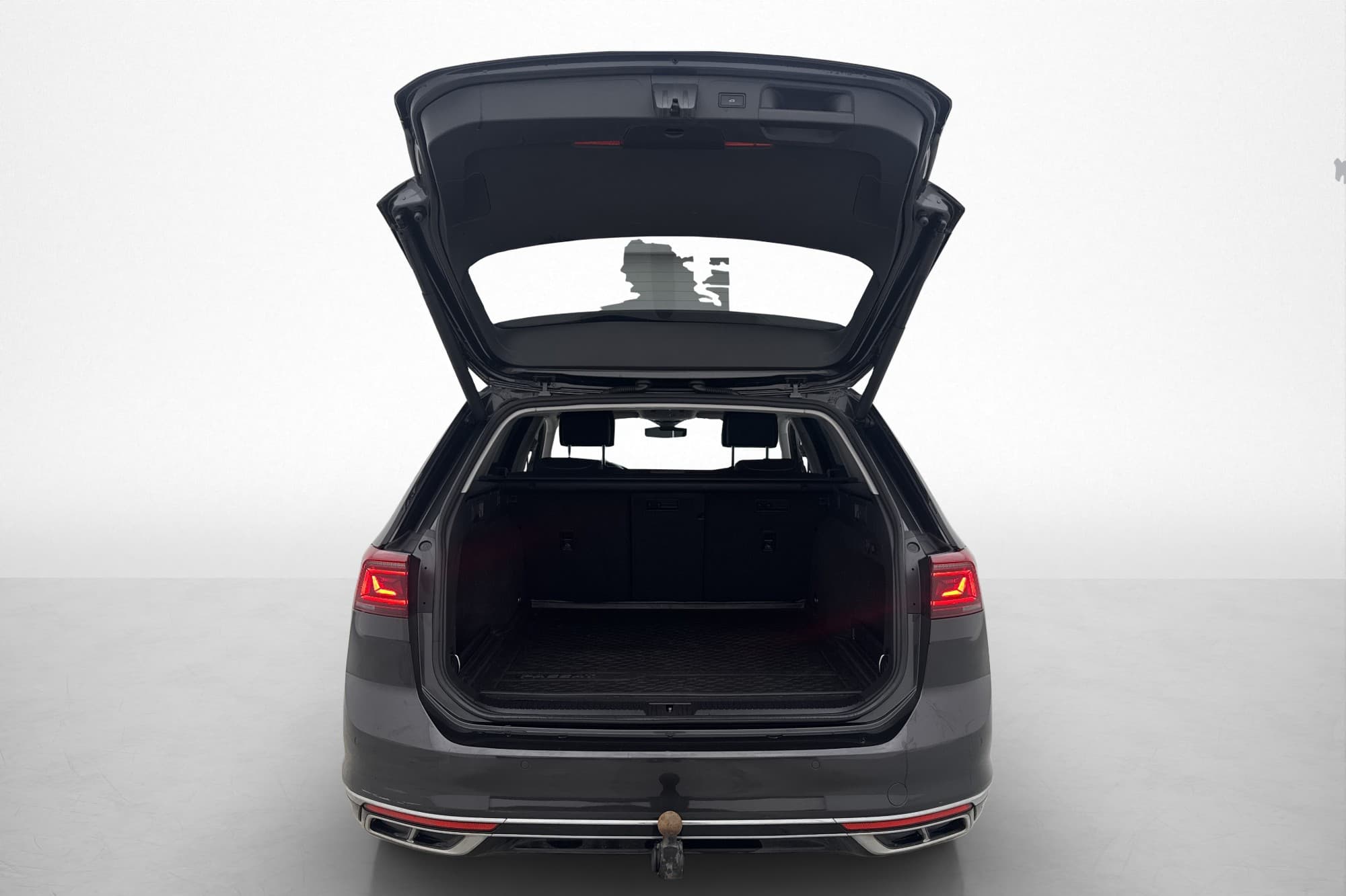 Volkswagen Passat 2.0 TDI 4M R-Line Cockpit Kamera Nav Drag