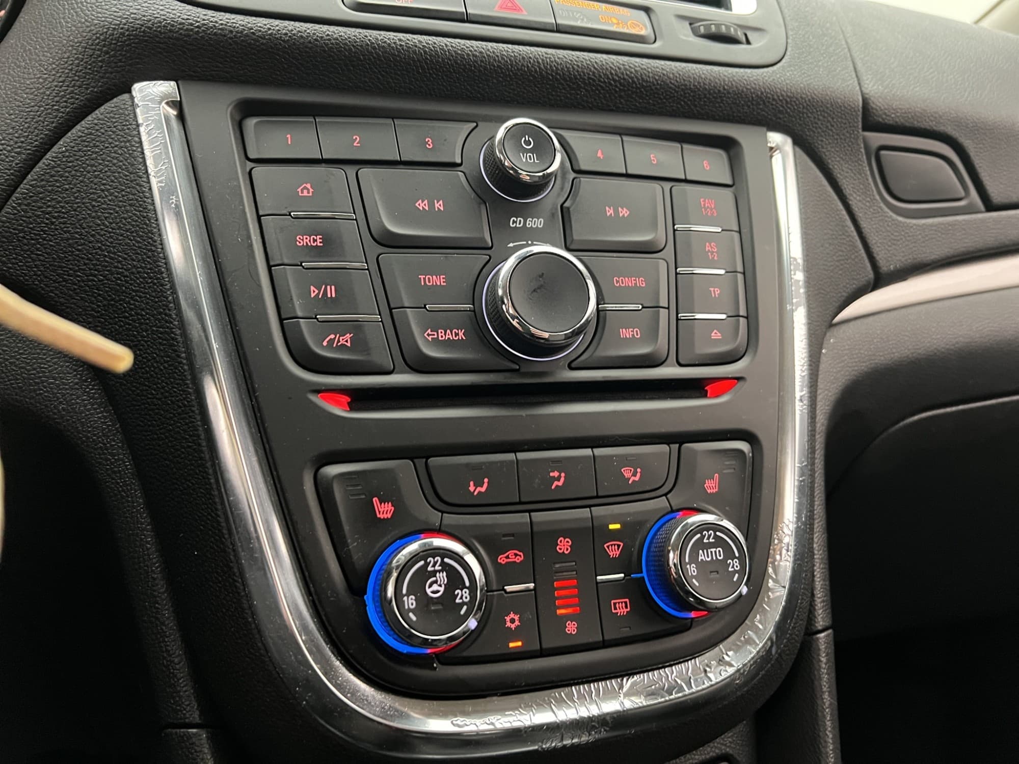 Opel Mokka 1.6 CDTI 4x4 136hk M/K-Värmare Farthållare