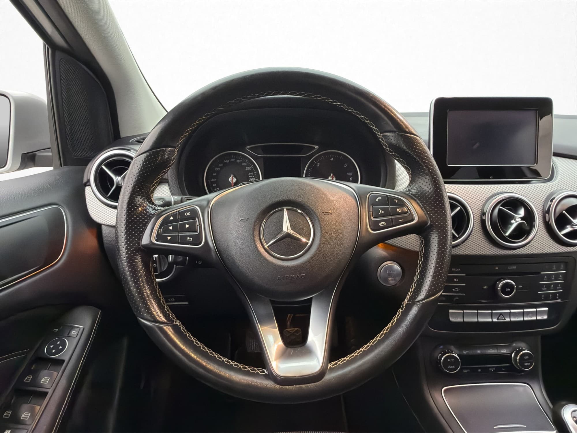 Mercedes-Benz B 180 d 109hk Urban Kamera Dragkrok Halvskinn
