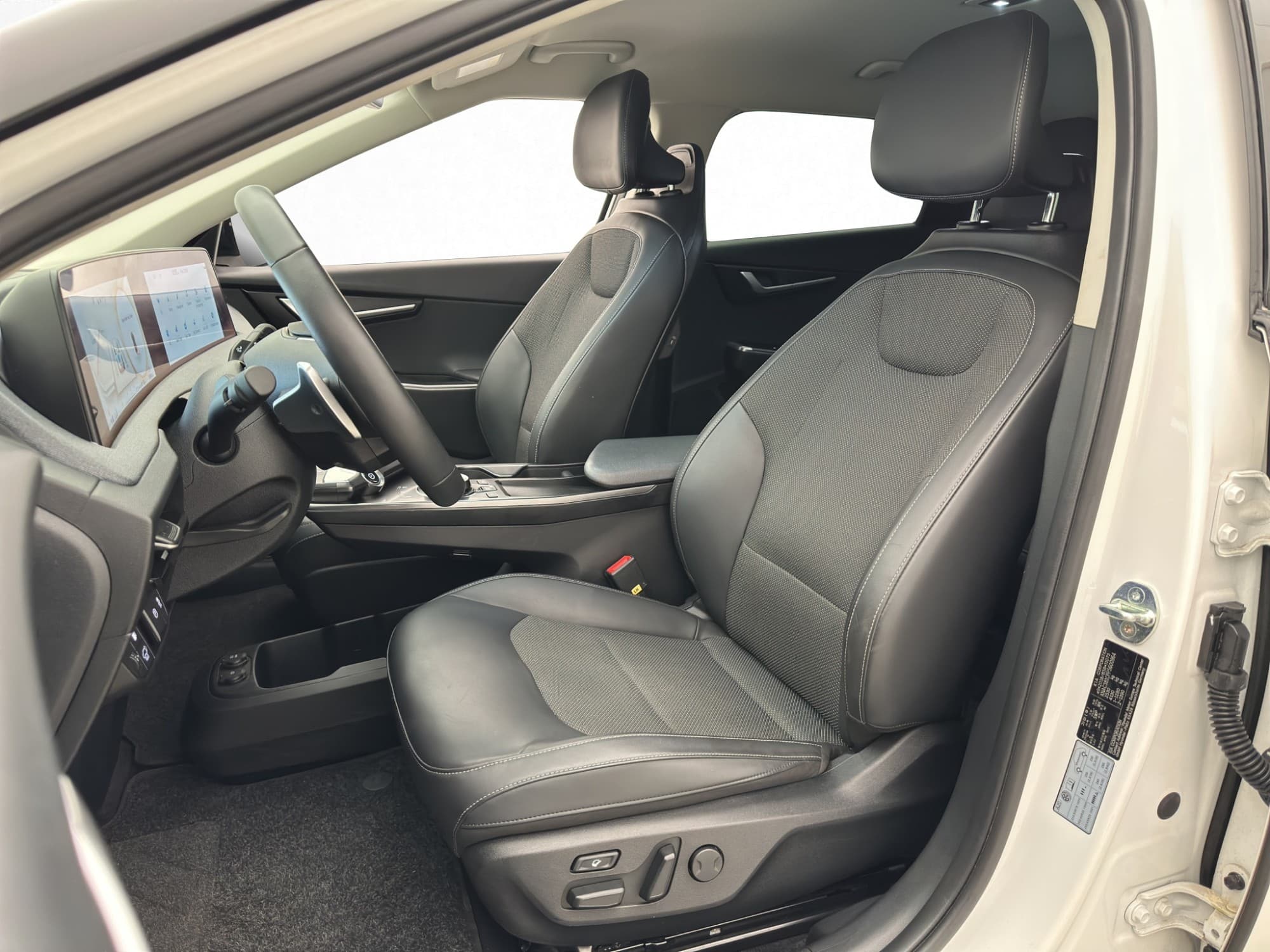 Kia EV6 77.4 kWh AWD Kamera Drag Navi Carplay Halvskinn
