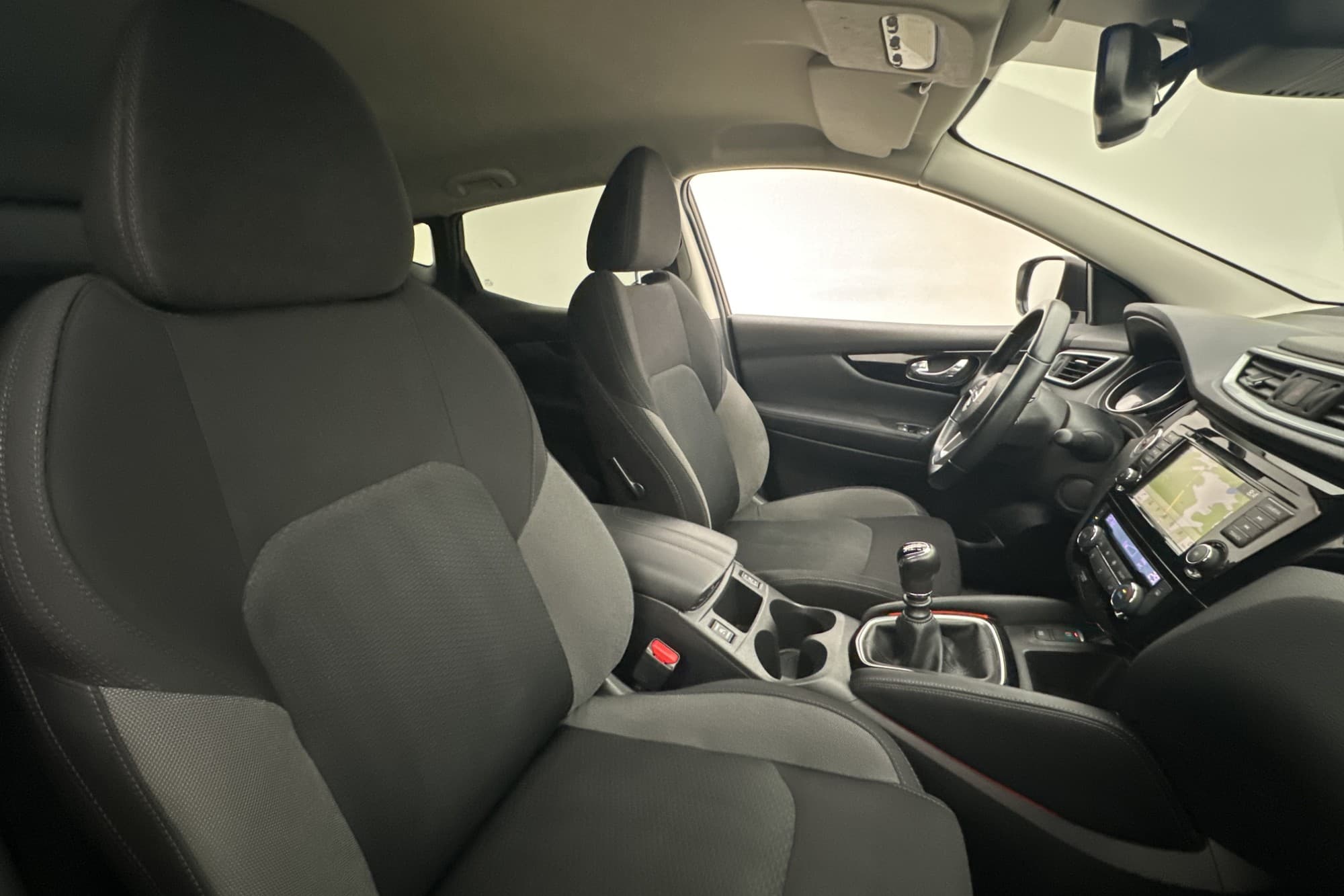 Nissan Qashqai 1.3 DIG-T N-Connecta Drag 360° Navi Keyless